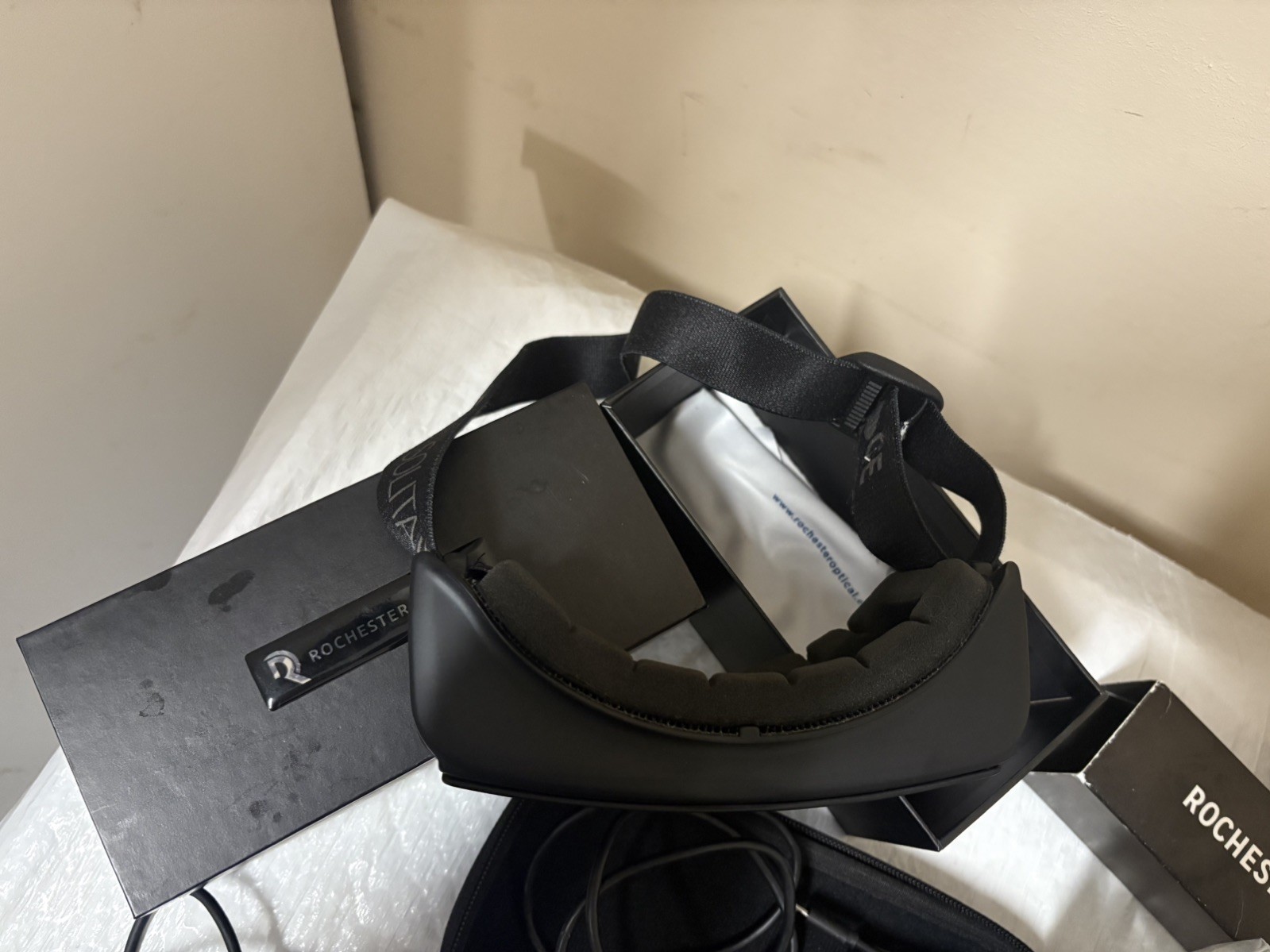 Epson MOVERIO BT-300 Smart Glass Organic El Panel High Definition BT300 Working