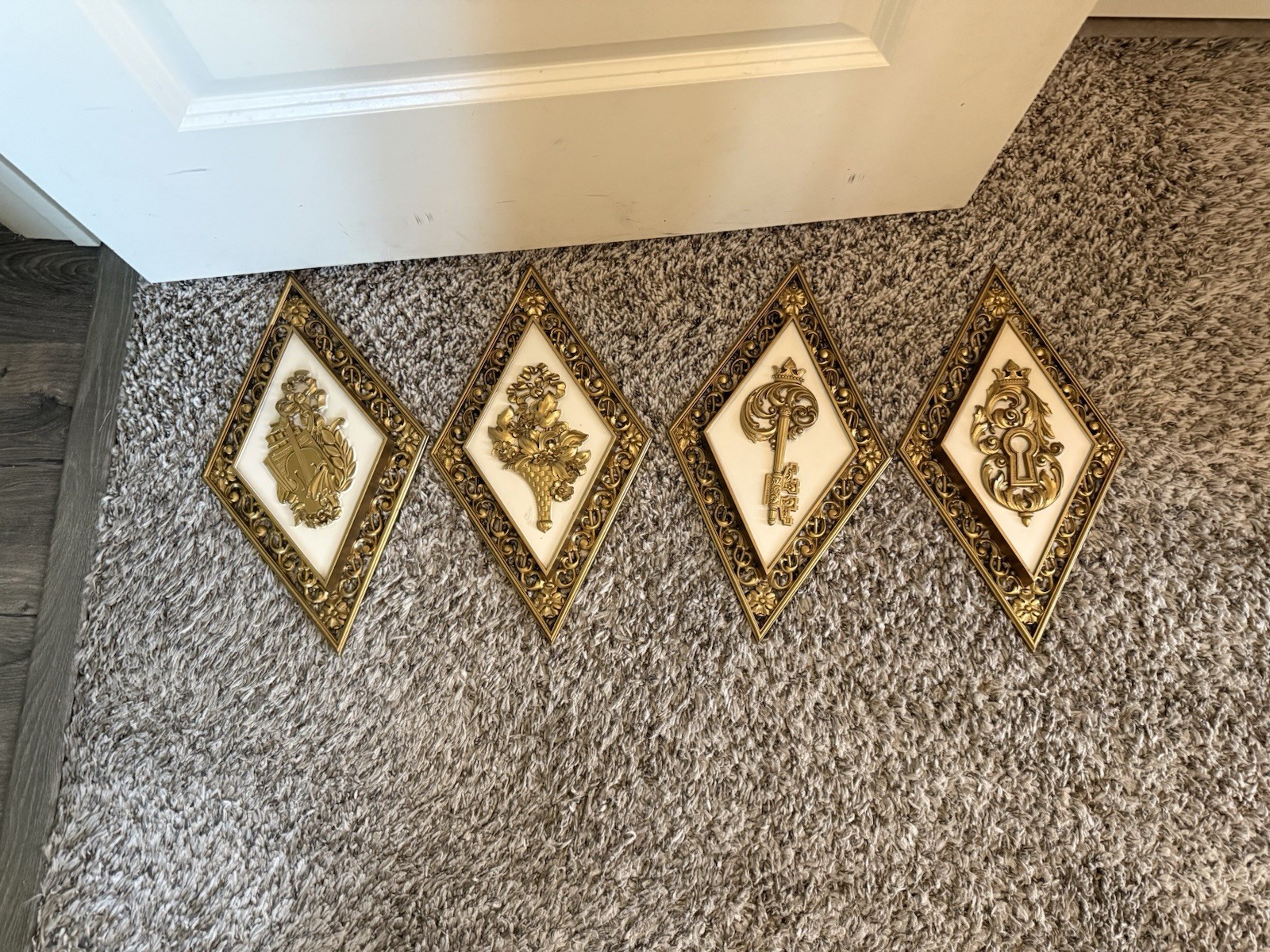 Vintage Syroco Gold Diamond Wall Plaques Neoclassical 4271 MCM Decor Set of 4