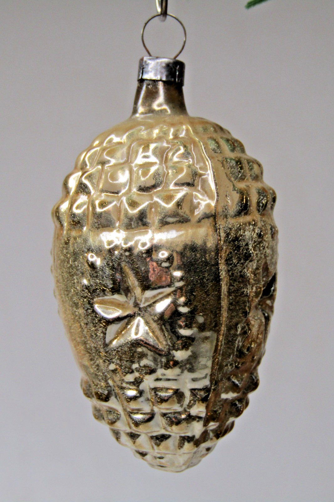 VTG Glass STAR Embossed Spiky Outdent PINECONE Christmas Ornament Germany Gold