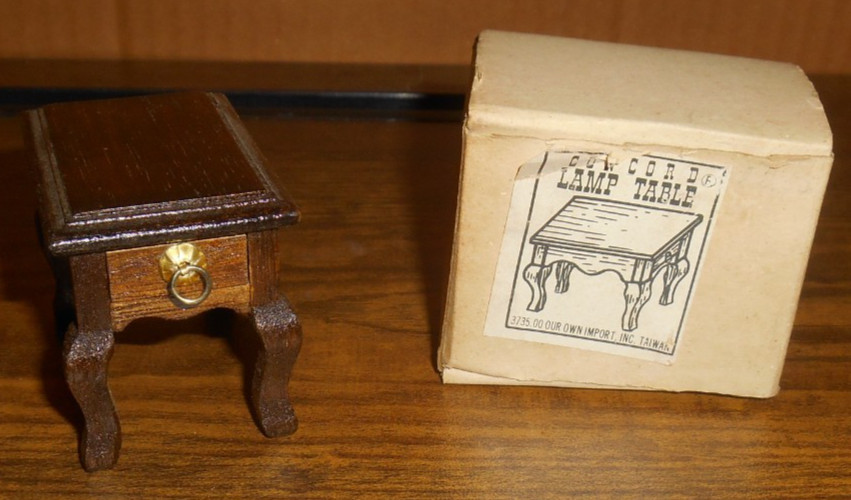 Vintage Concord Lamp Table Miniatures Wooden Table Doll House Furniture