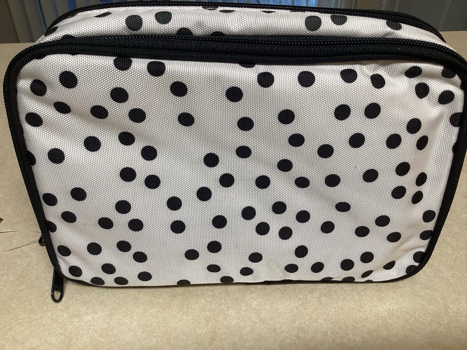 Bag & Carry White W/ Black Polka Dots Travelers Jewelry Storage Travel Case New