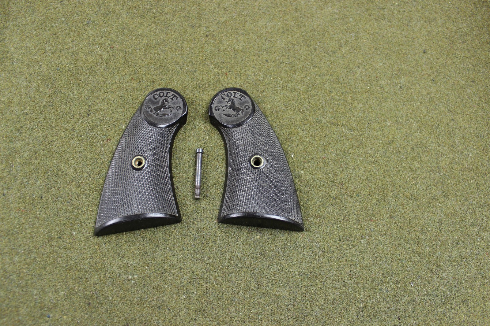 Authentic Colt 1895 ARMY  Vintage Factory Original Grips 90%