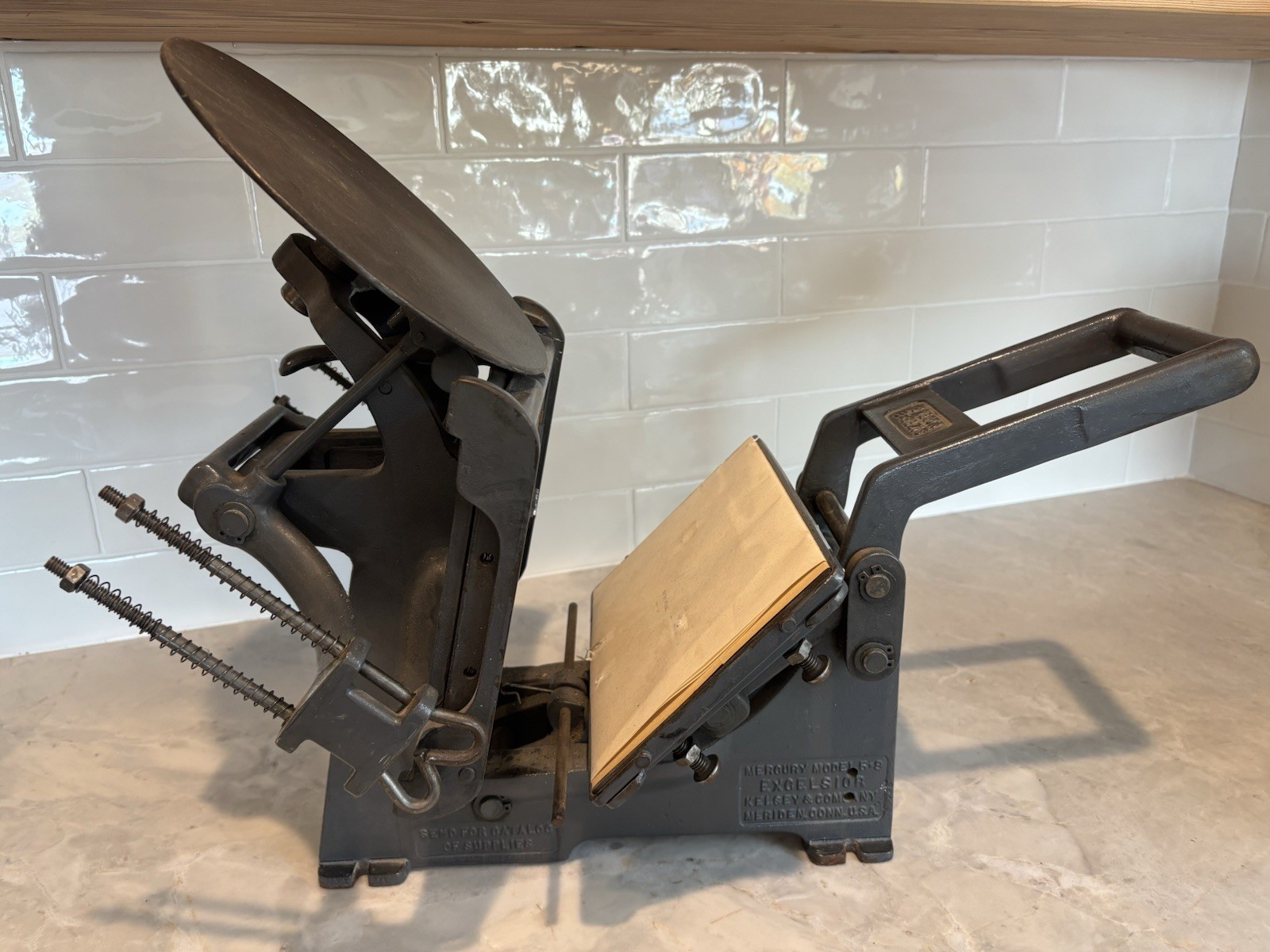 Vintage Kelsey Excelsior Mercury Model P 5X8 Letterpress Desk Top Printing Press