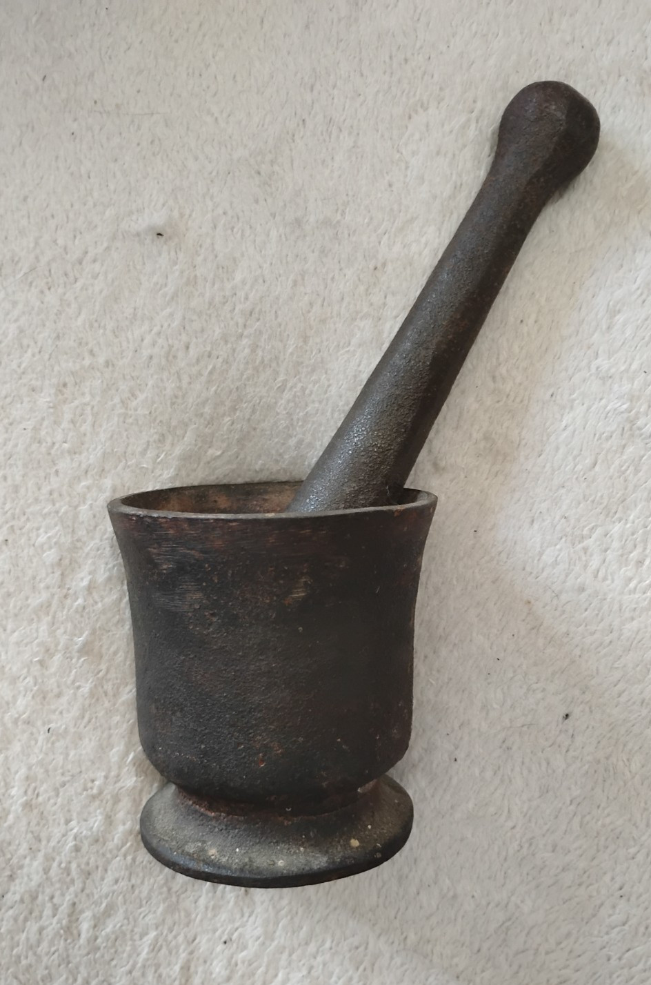 rare antique 19th century handmade solid cast iron mortar and pestle