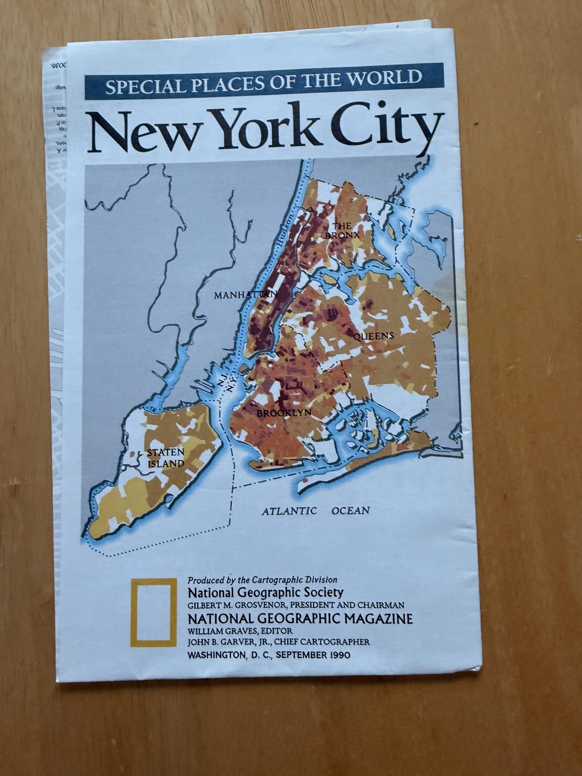Vintage 1990 National Geographic New York City Manhattan Fold Out Street Map