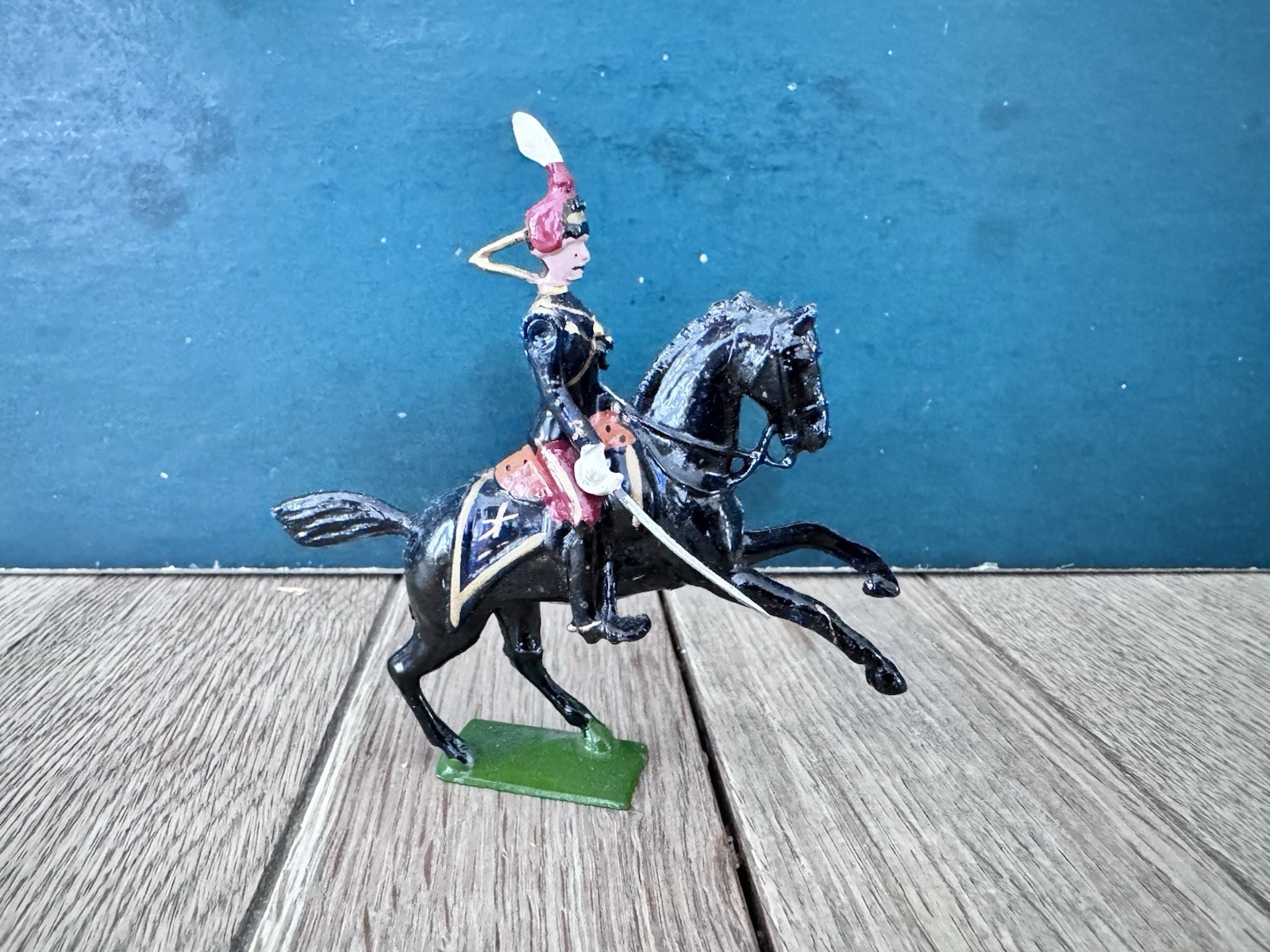 Britains: Picture Pack Hussar Officer. Post War c1950s. Unboxed.