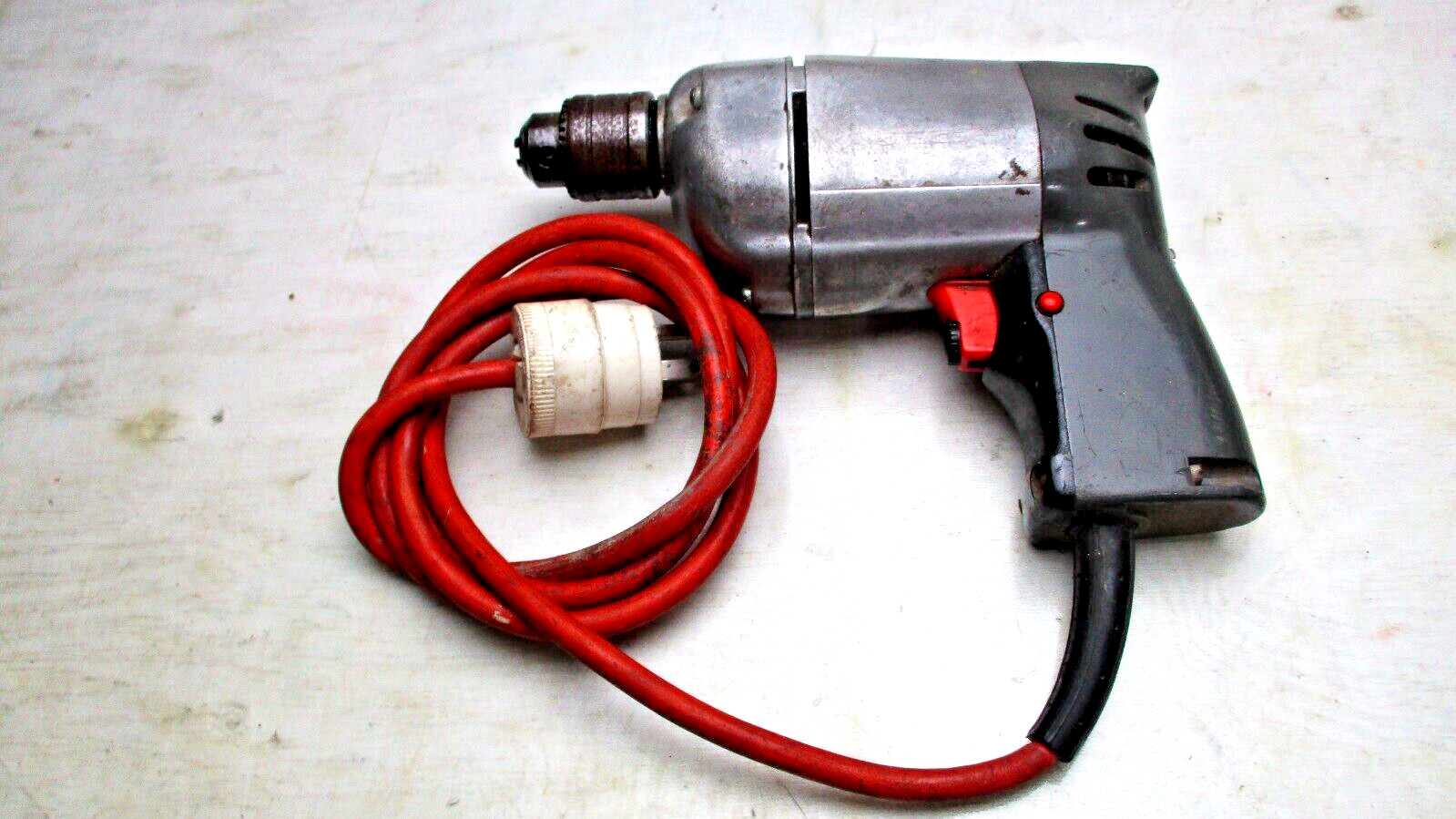 Vintage Black and Decker (?) Heavy Duty 3/8" Drill With Speed Control