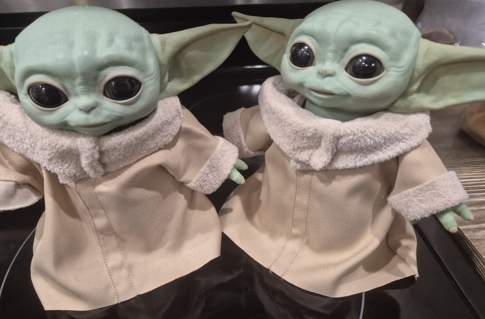 Hasbro Star Wars Mandalorian The Child Animatronic Baby Yoda Tested Works Grogu