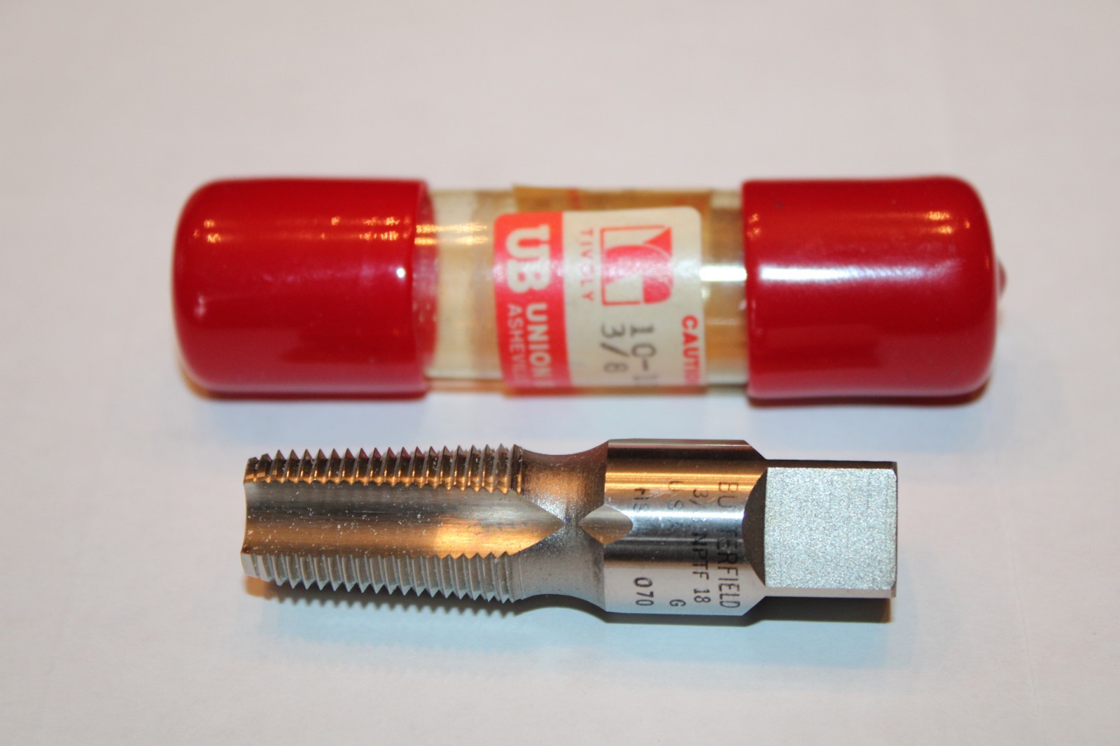 UNION BUTTERFIELD 10-10532 HSS HAND TAP - 3/8-18 NPTF PIP - 2 5/8" OAL - NEW