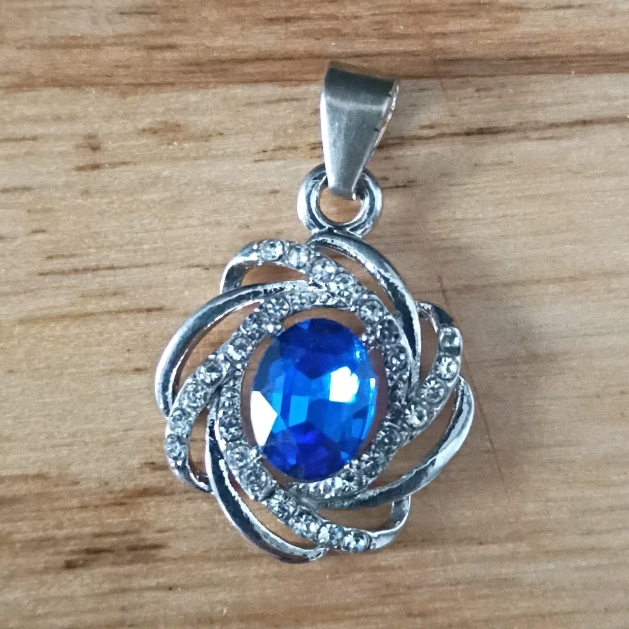 Silver Blue Oval Stone Flower Pendant Prong Setting Decorative Charm
