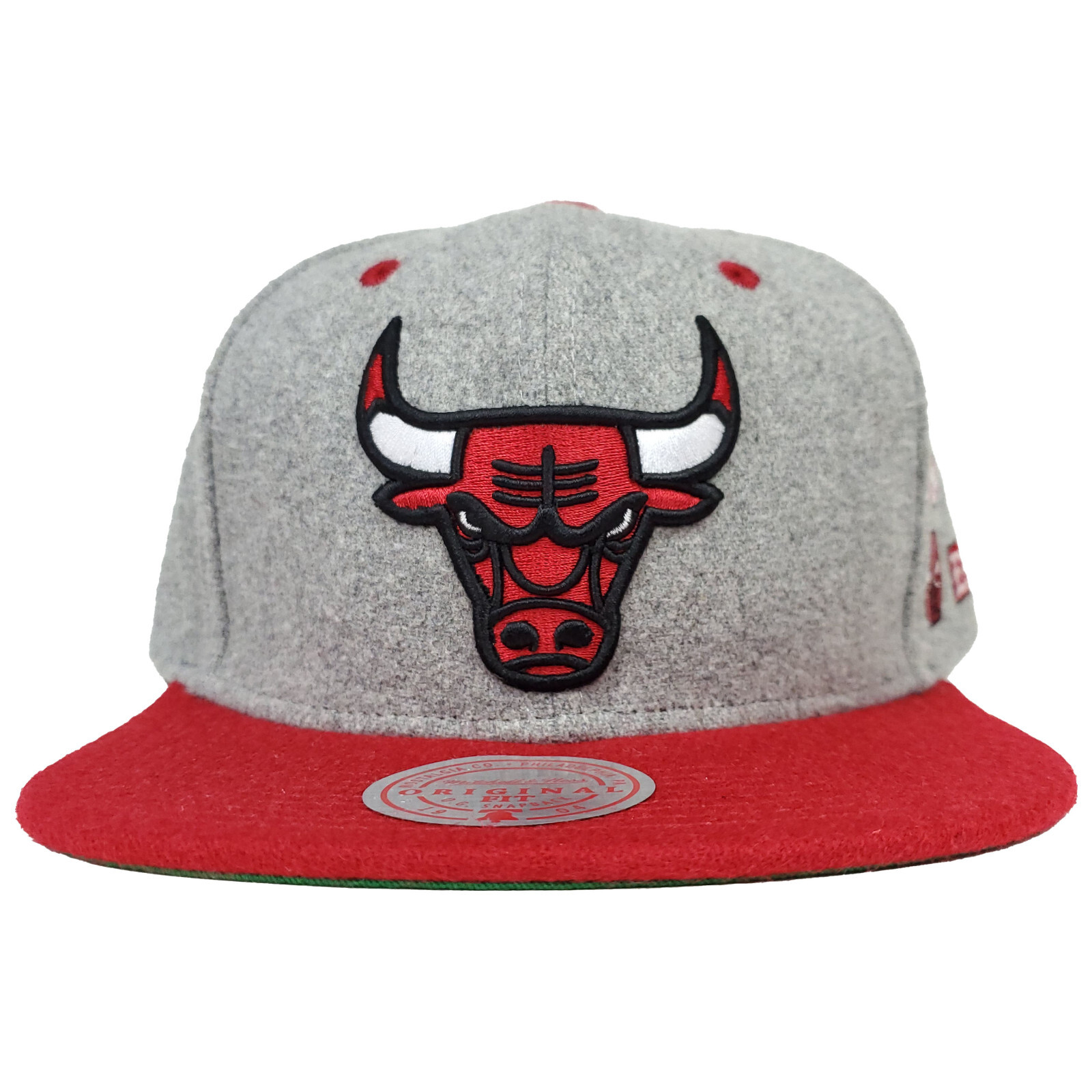 Chicago Bulls Mitchell & Ness Snapback Hat Cap 3D Logo Side Logos Gray Red NWT