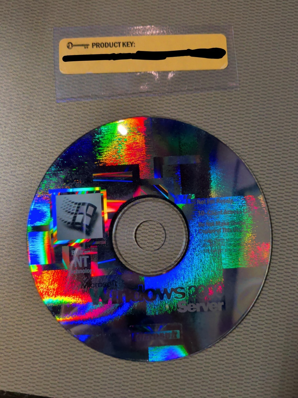 Microsoft Windows 2000 Server CD WITH PRODUCT KEY