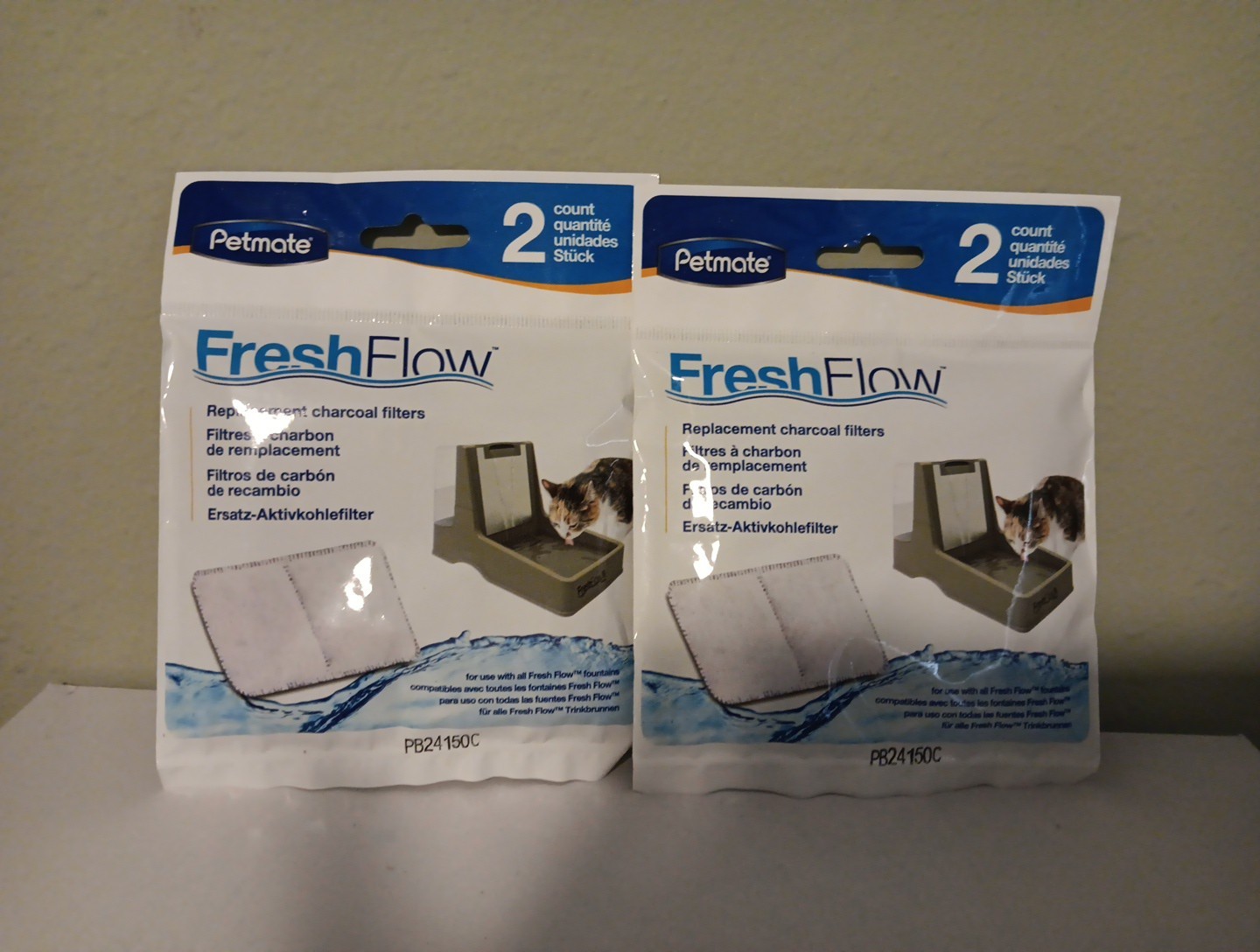 2 pack Fresh Flow Petmate Fountain Replacement Charcoal Filters (2 Filters)