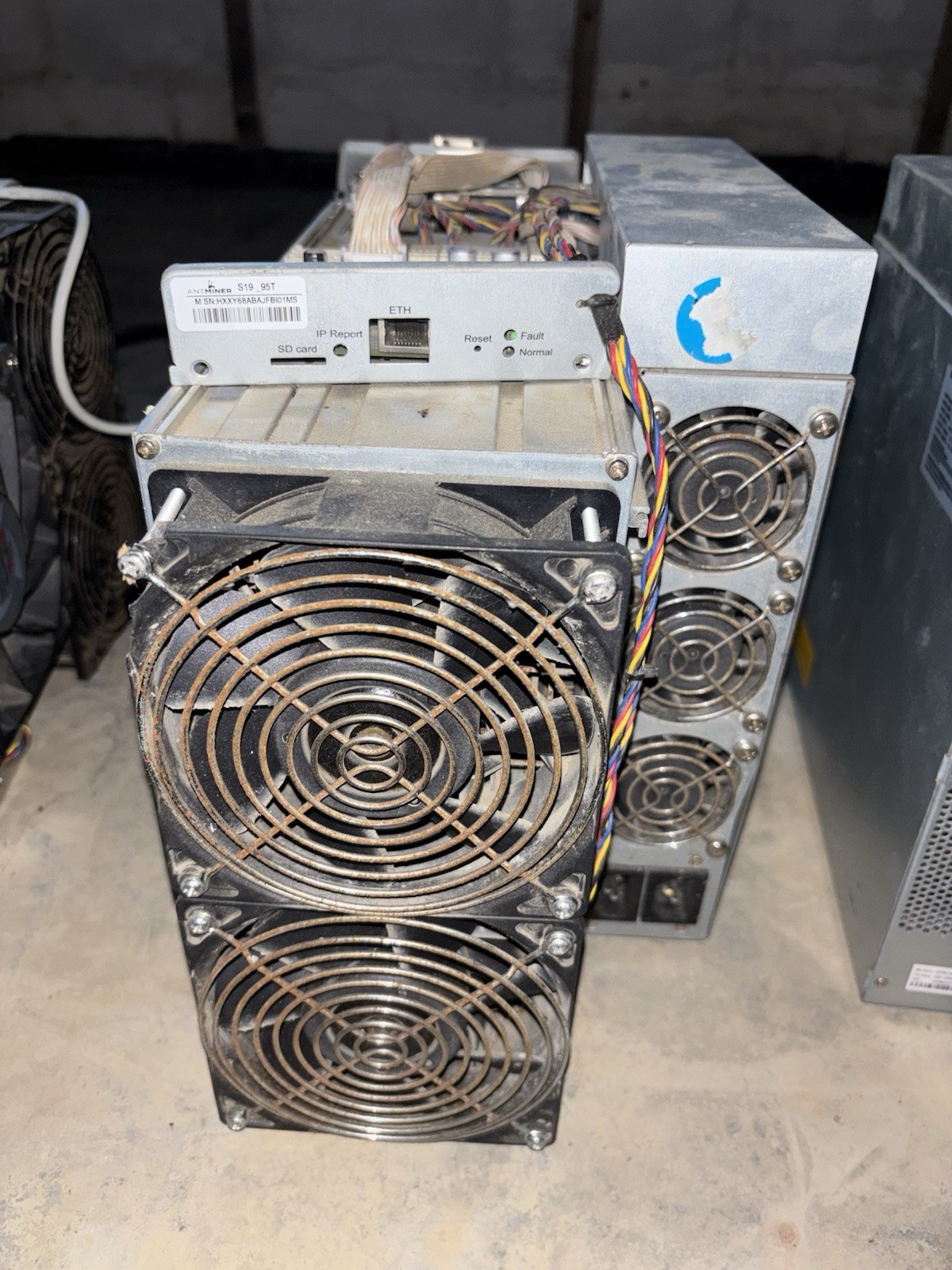 Bitmain Antminer S19 95TH/s ASIC Bitcoin Miner - 95T Crypto Mining - w/ Vnish OS