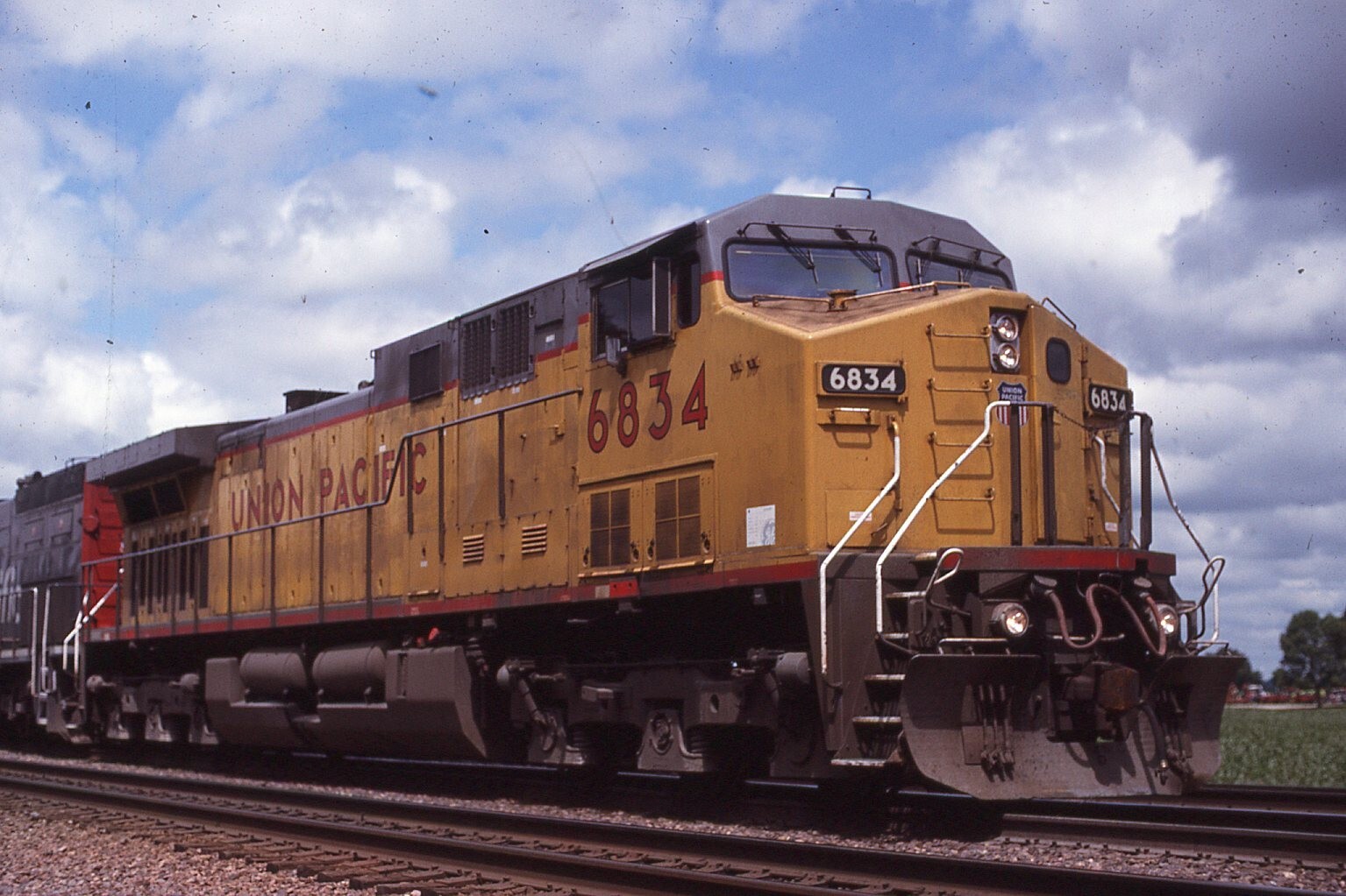 Original Train Slide Union Pacific #6834  06/16/2000 Grand Junction Iowa #12