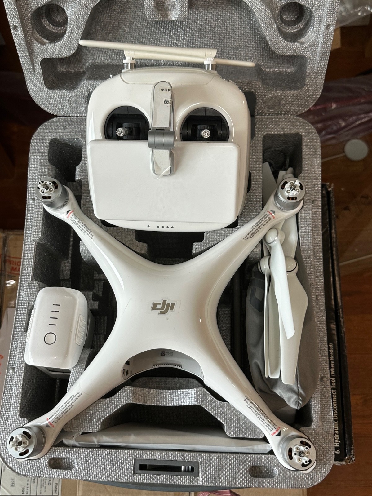DJI Phantom 4 Advanced 1 -inch 20-megapixel capable of 4K video Flight time 30 m