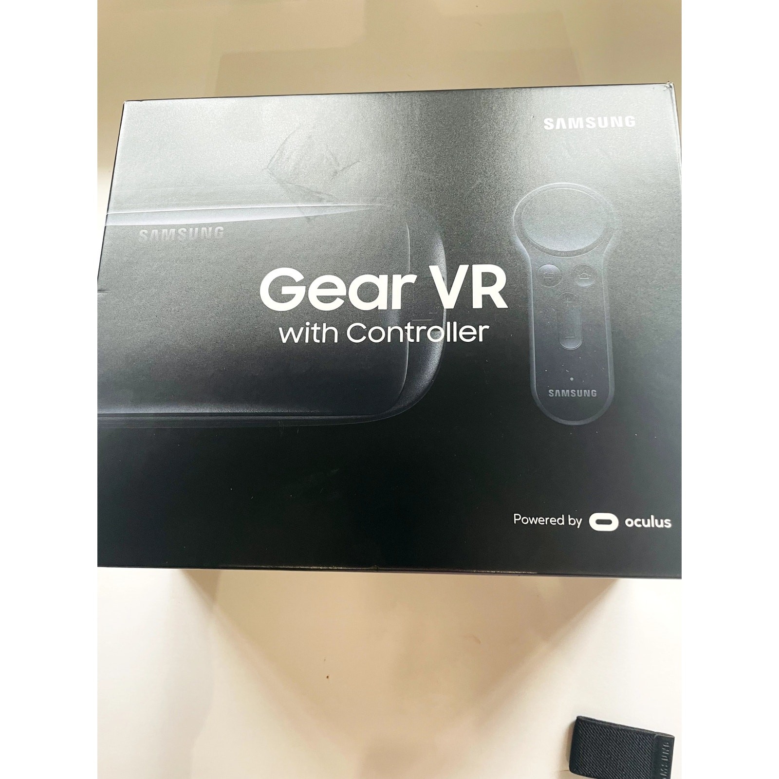 Samsung Gear VR SM-R325 VR Headset w Controller Powered by Oculus New Open Box