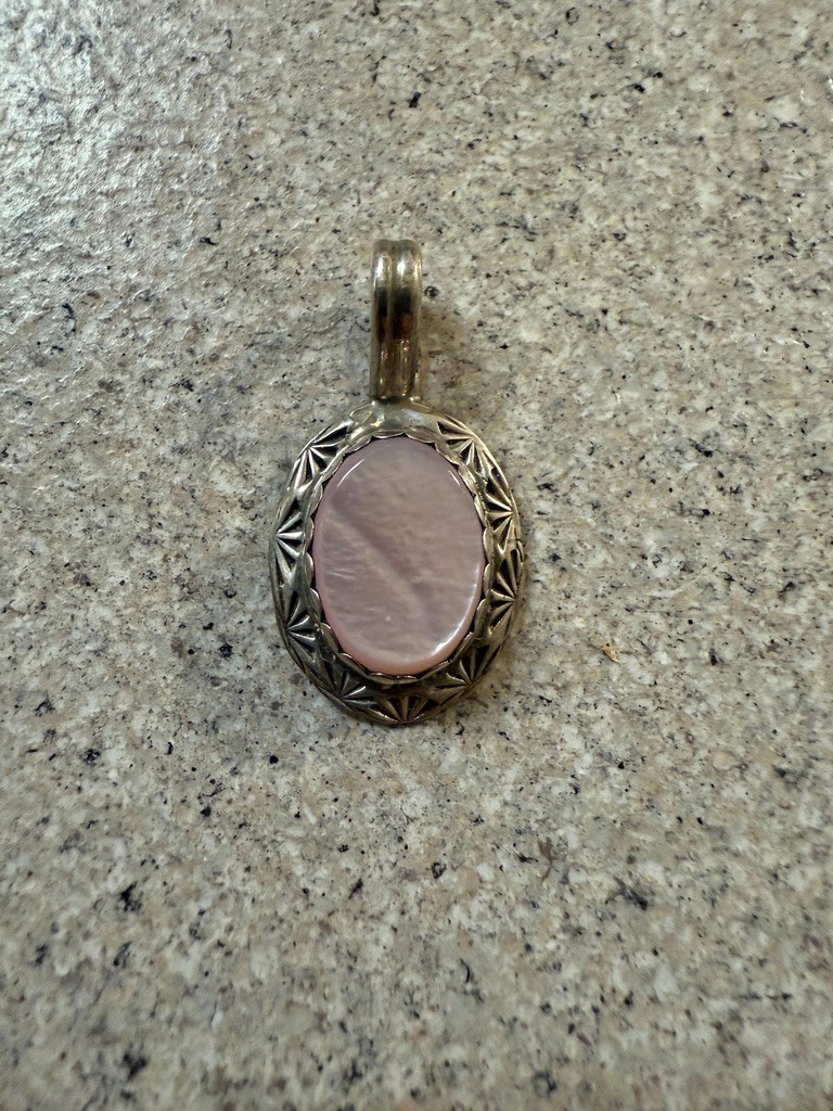 Vintage Navajo Beautiful Pink STONE SIGNED S STERLING PENDANT.