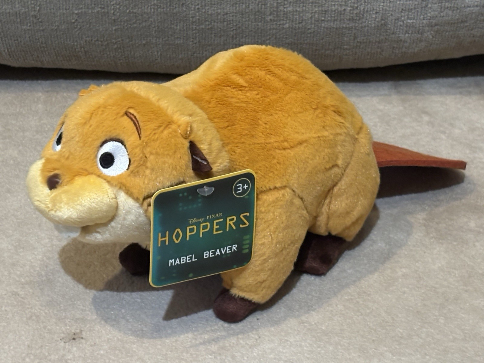 NEW, DISNEY PIXAR HOPPERS MABEL BEAVER 9" PLUSH