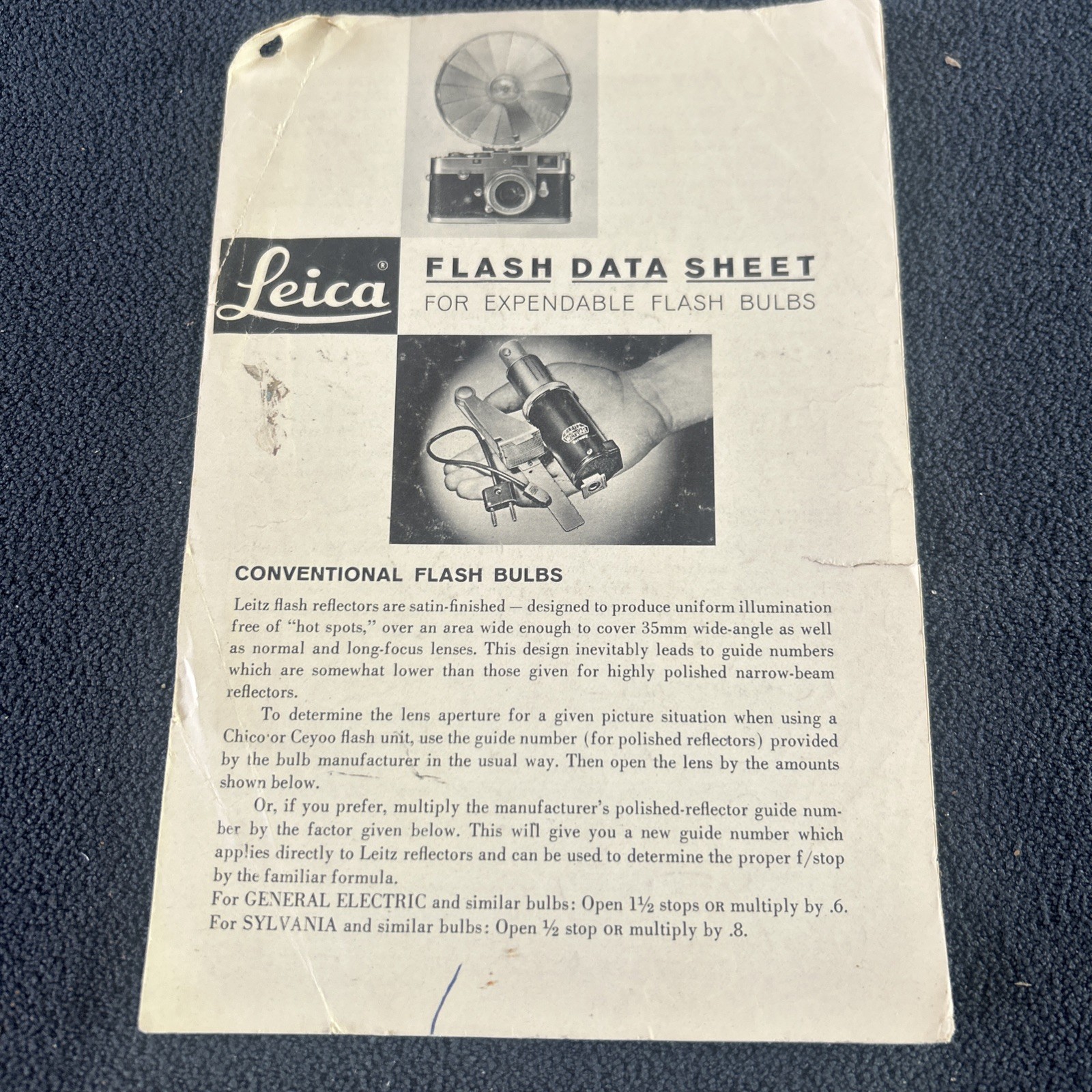 LEITZ LEICA Flash Data Sheet For Expendable Bulbs