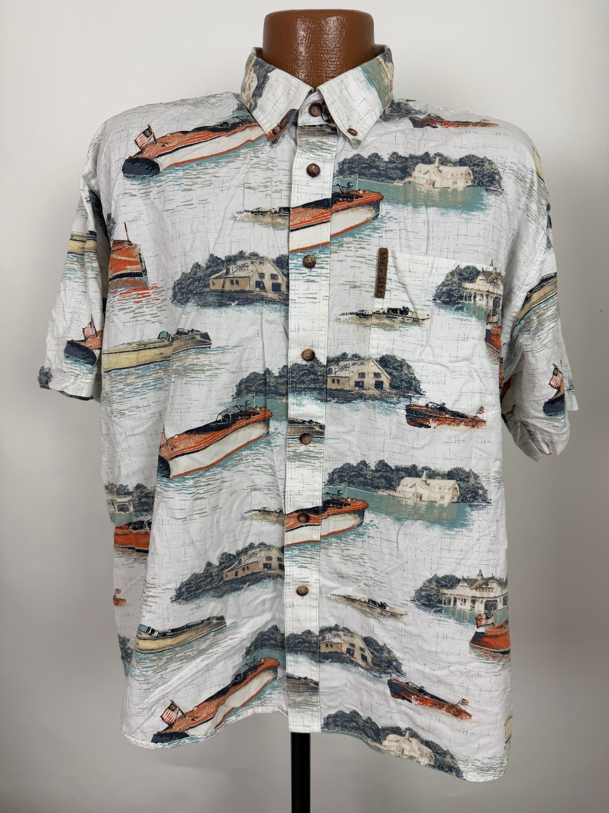 Classic Motorboat Shirt Men XL Lake Cabin Outdoors Vacation Hawaiian Button Up
