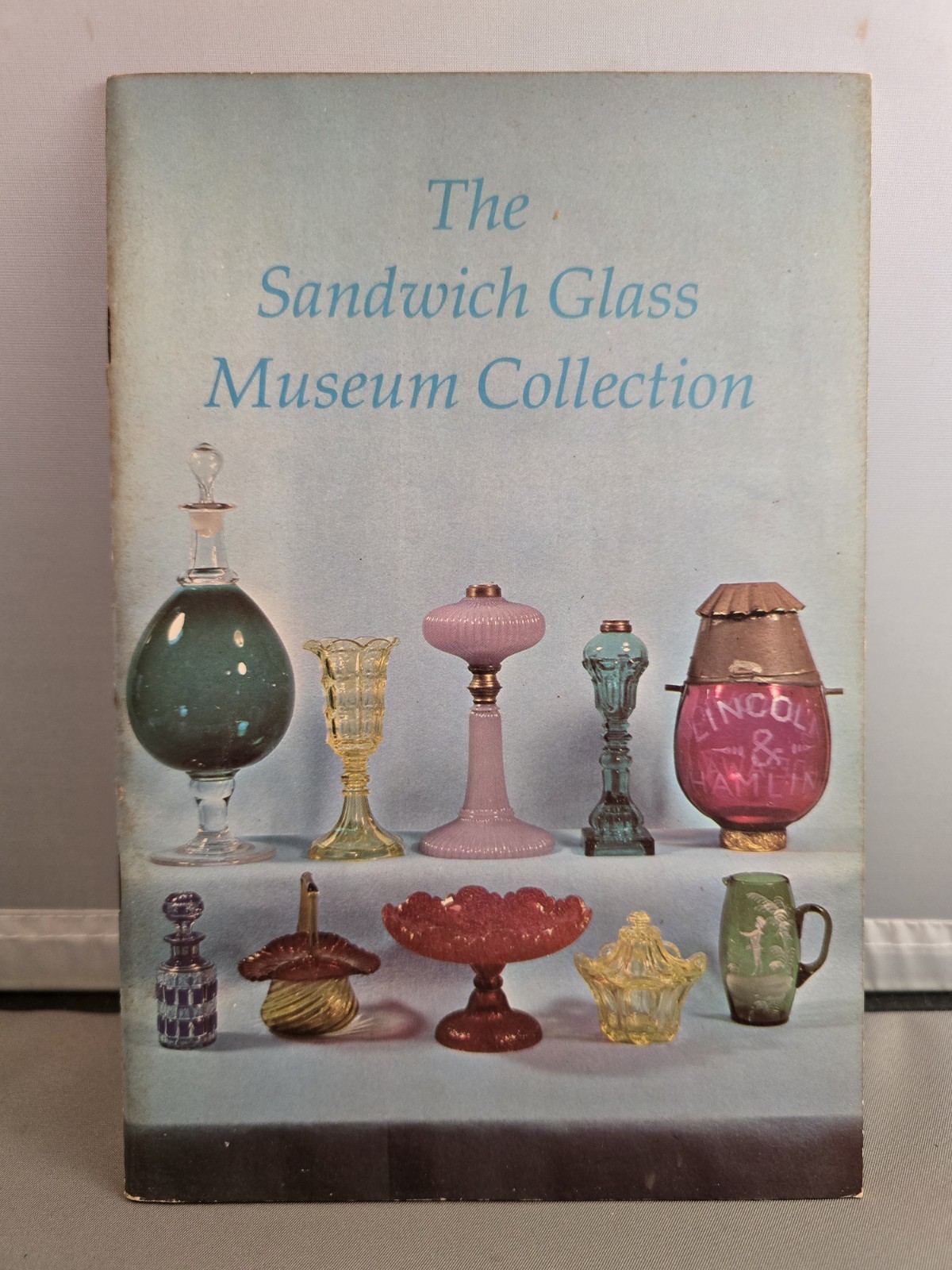 Sandwich Glass Museum Collection 1969 paperback booklet ~VERY GOOD~