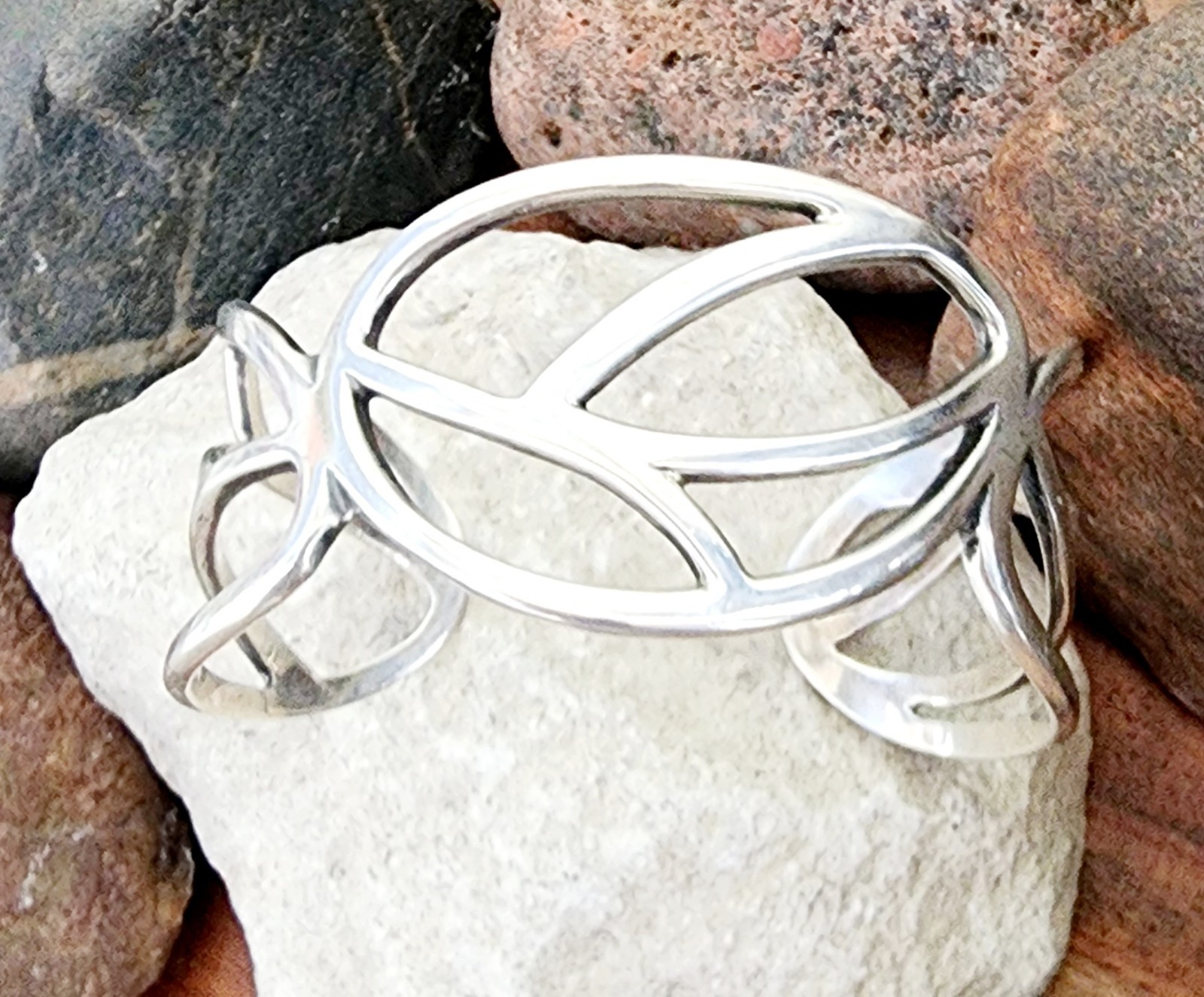 Retired James Avery Wide Cuff Bracelet 28.8 Grams Sterling Silver