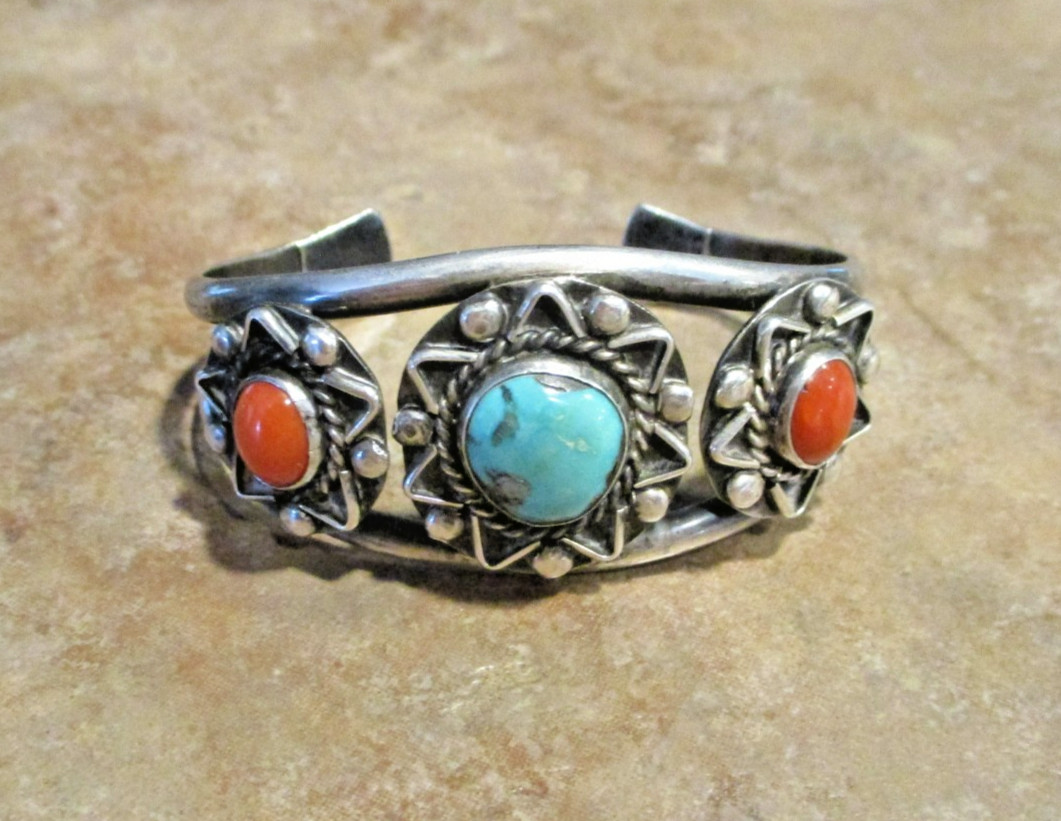 NEW MEXICO ESTATE....OLD PAWN Sterling Silver Turquoise / Coral DESIGN Bracelet