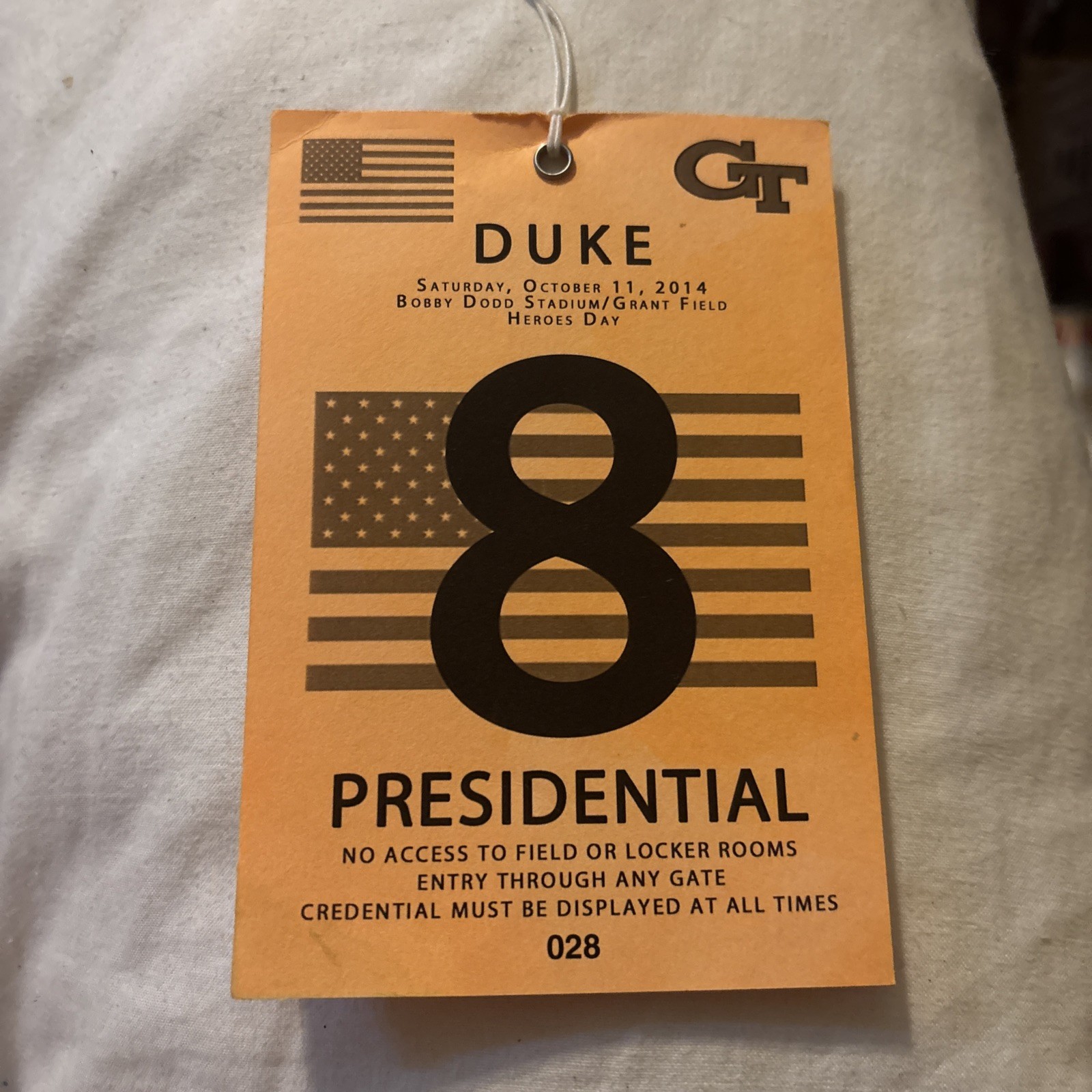 2014 presidential pass For OCT. 11 Game on heroes day