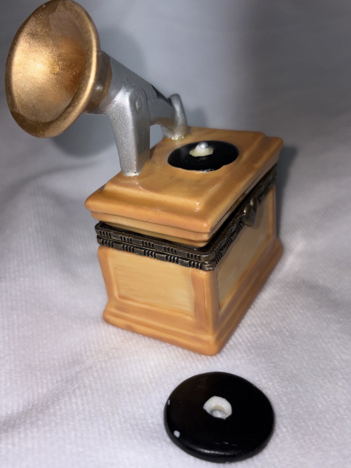 Vtg Porcelain Hinged Trinket Box Victrola Musix Player With Vinyl Record