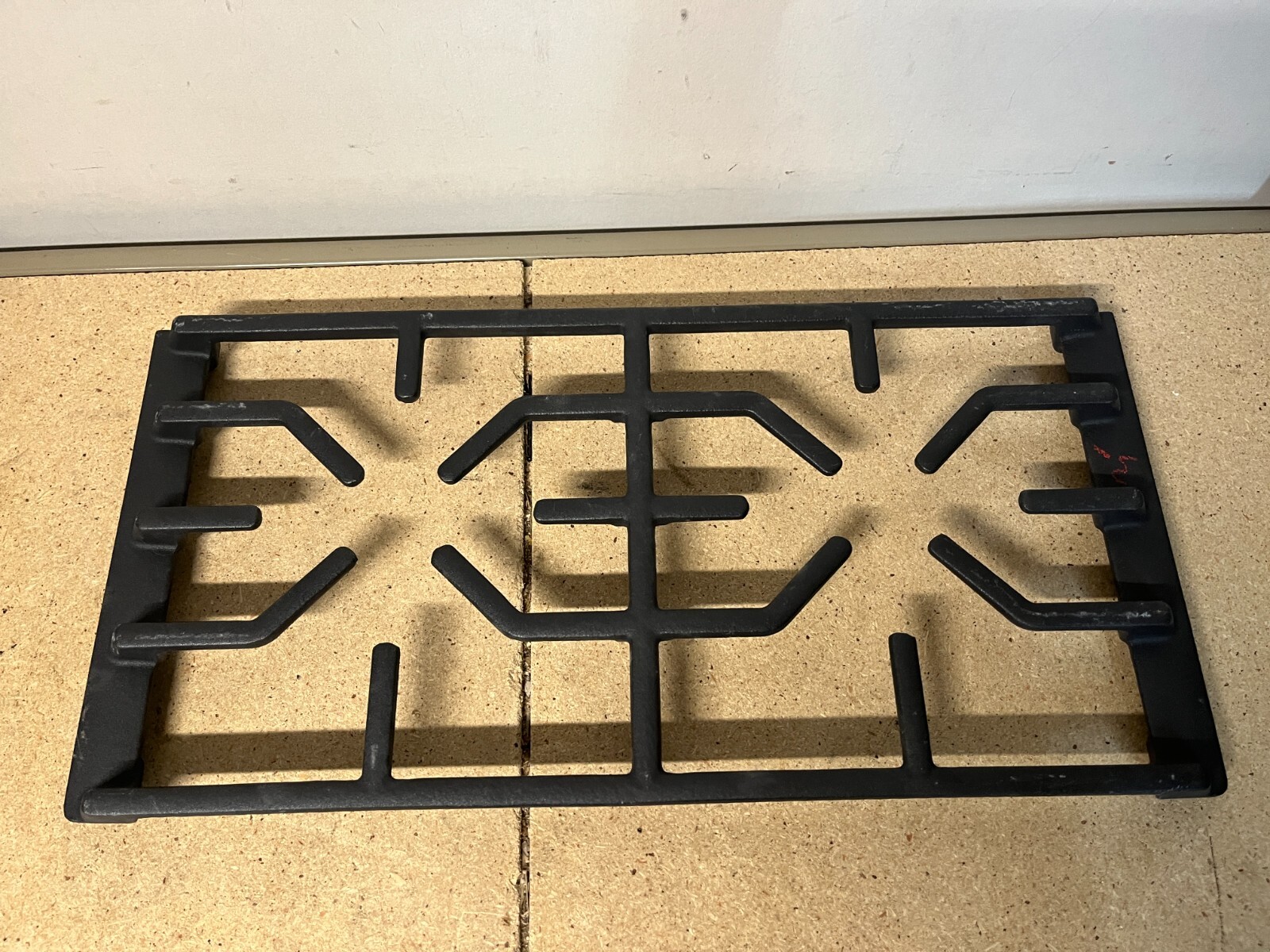 GE 3165707 81  JS 10/10 Gas Range Stove Double Burner Cast Iron Grate