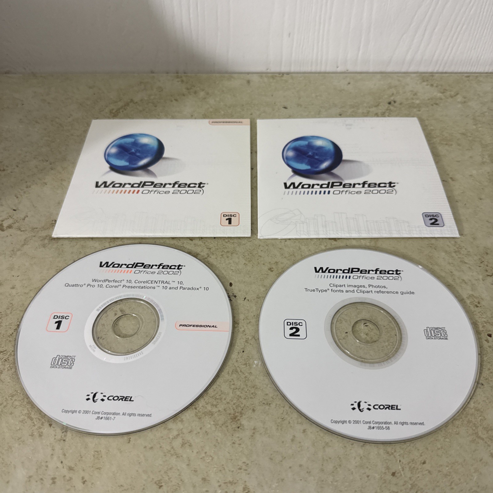 Corel WordPerfect Office 2002 Standard Edition 2 Discs