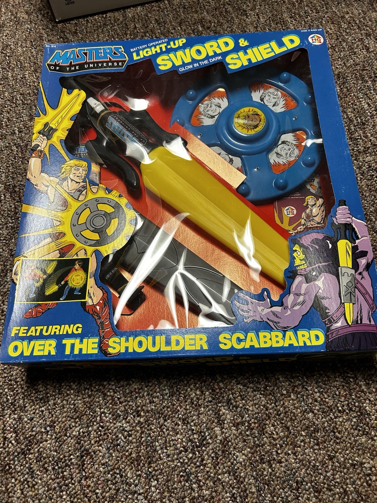 Masters of the Universe Light-Up Sword & Shield MOTU He-man Skeletor