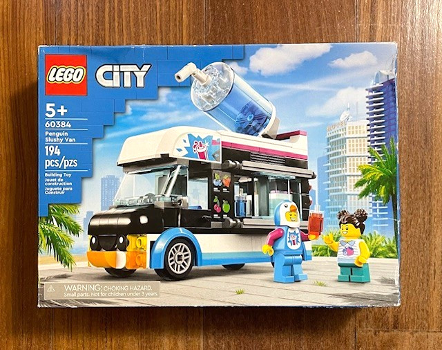 LEGO 60384 City Penguin Slushy Van Retired Ice Cream Truck Set NEW Sealed Box