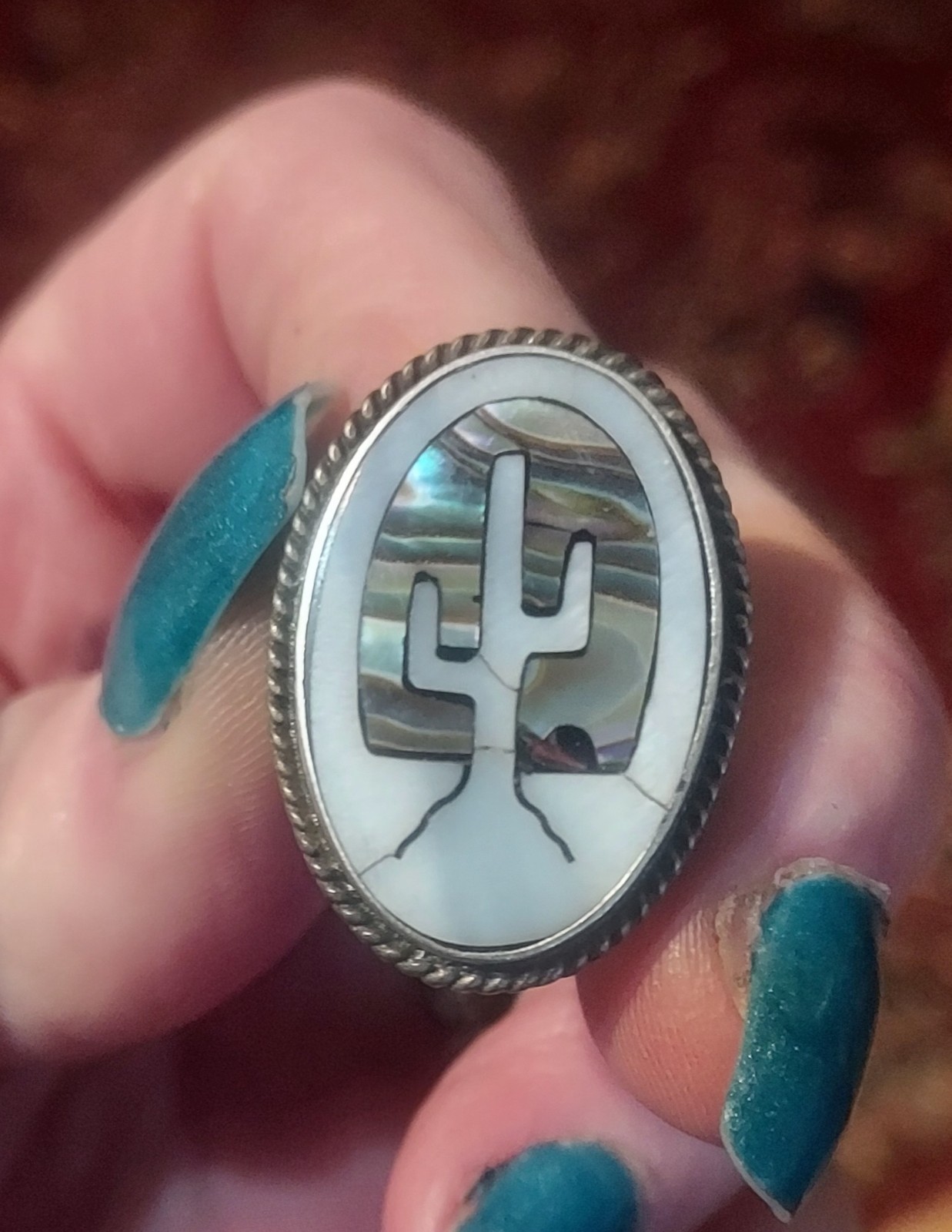 Native American Mother Of Peal & Cactus Vintage sterling Silver Ring