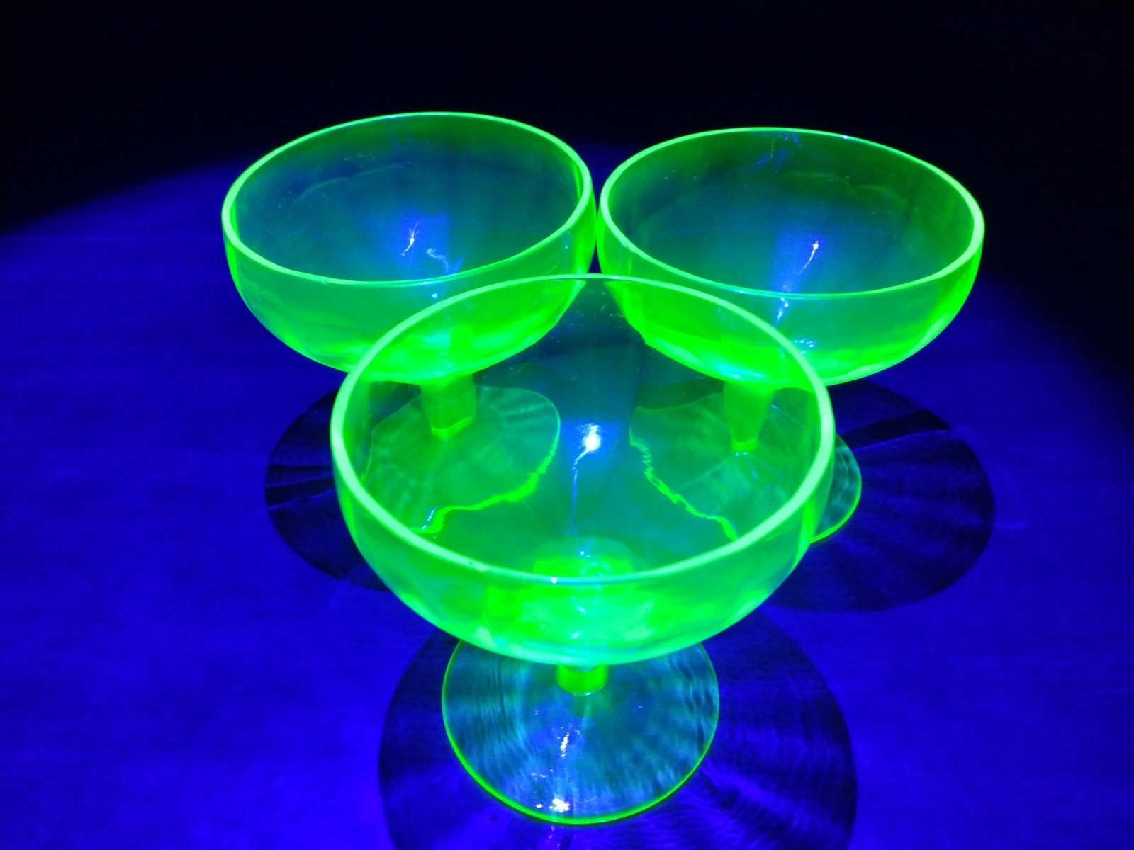 Vtg Green Depression Glass Uranium Footed Sherberts Cocktail Glasses Lot 3