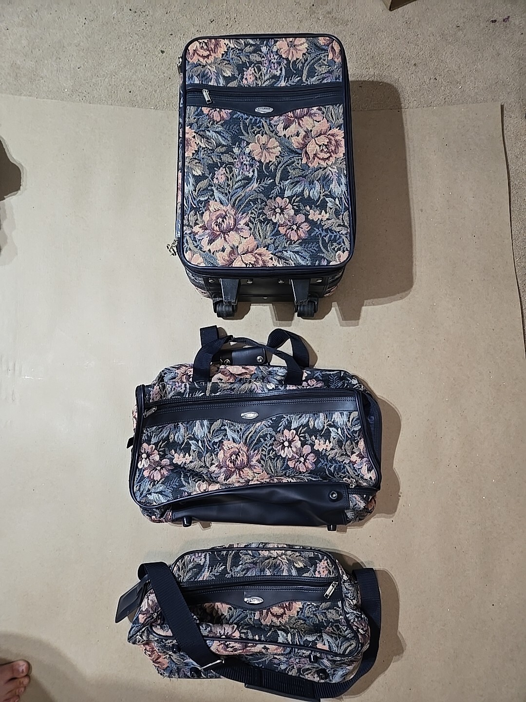 Jaguar Floral Tapestry 3 Piece Rolling Suitcase Luggage Set JC Penney