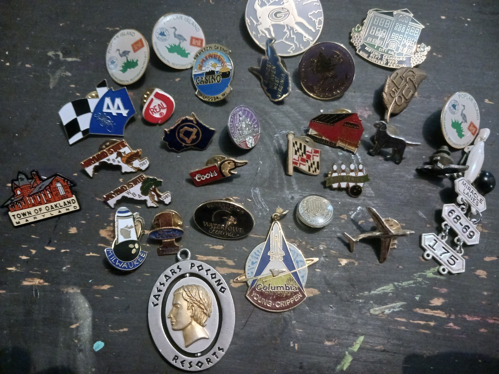 Vintage Mixed Metal Lapel Pin Jewelry Lot 30pc