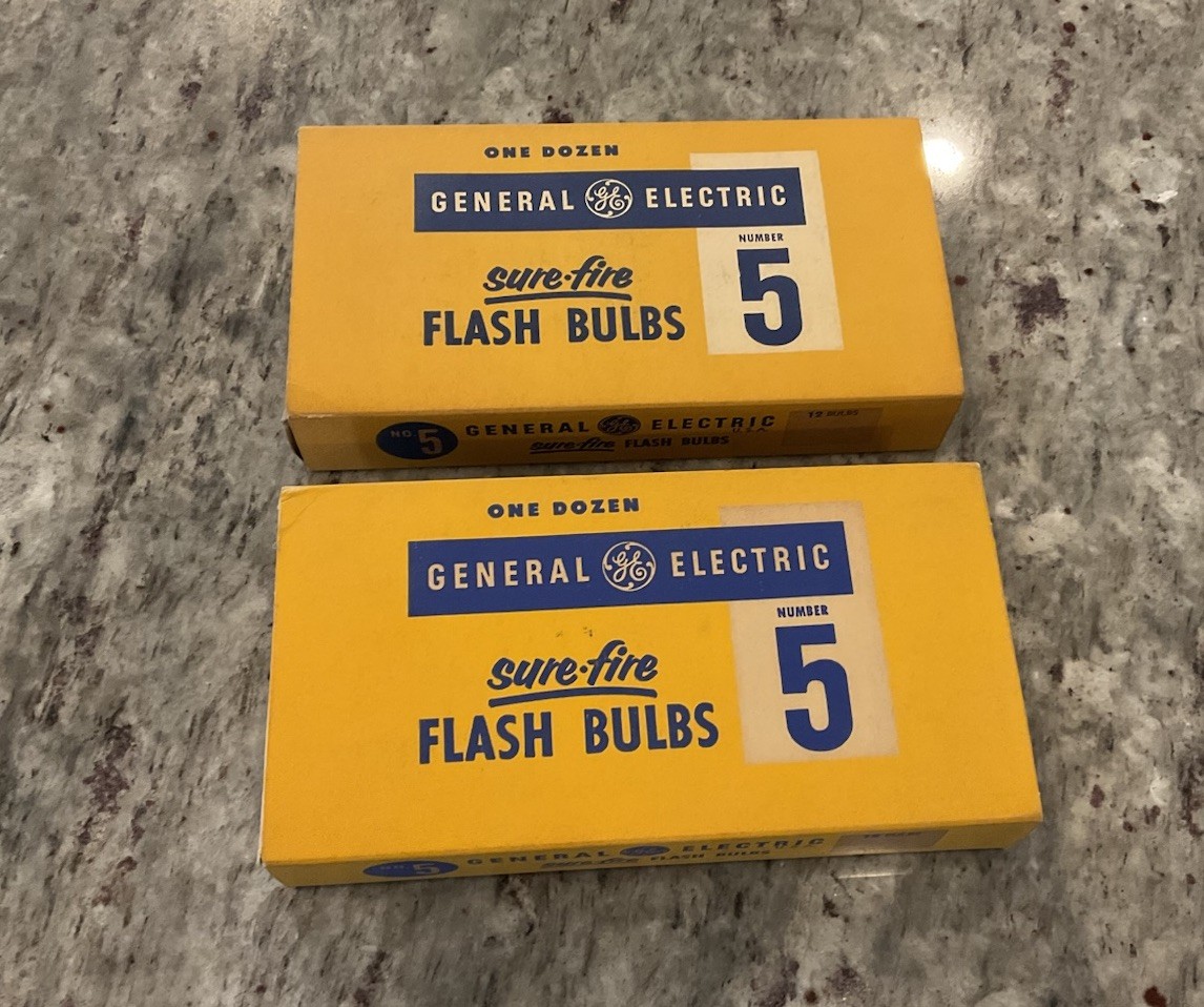 Vintage GE No. 5 Sure Fire Flashbulbs 24 Bulbs (2×12 Boxes) New Old Stock