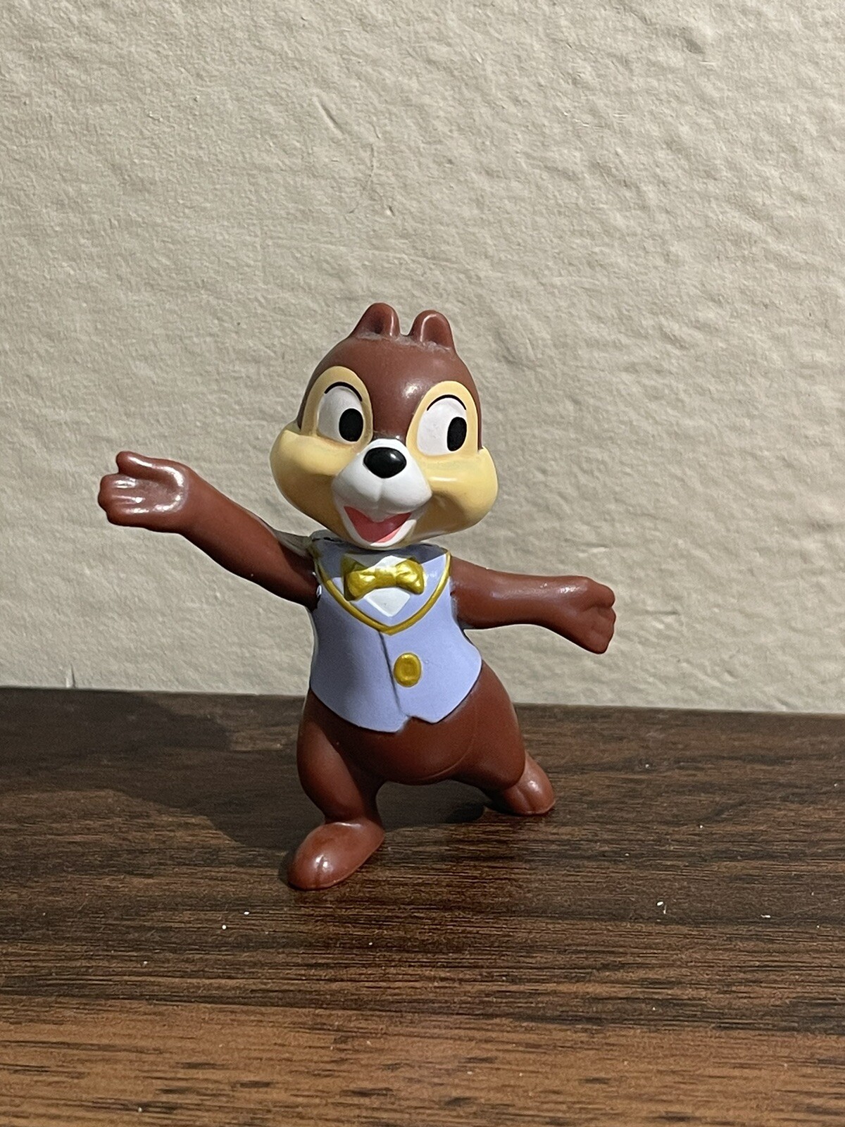 2021 McDonalds Happy Meal Toy Disney Chip ‘N Dale Chipmunk Mini Action Figure.