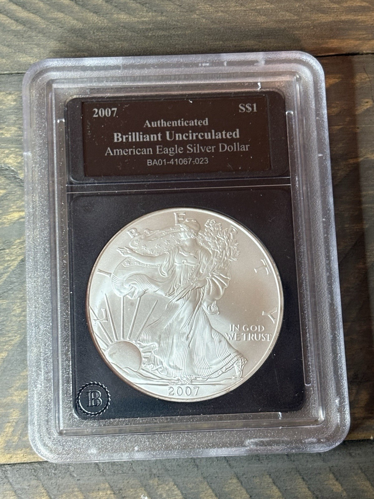 2007 American Eagle Silver Dollar 1oz .999 FINE SILVER Brilliant Uncirculated