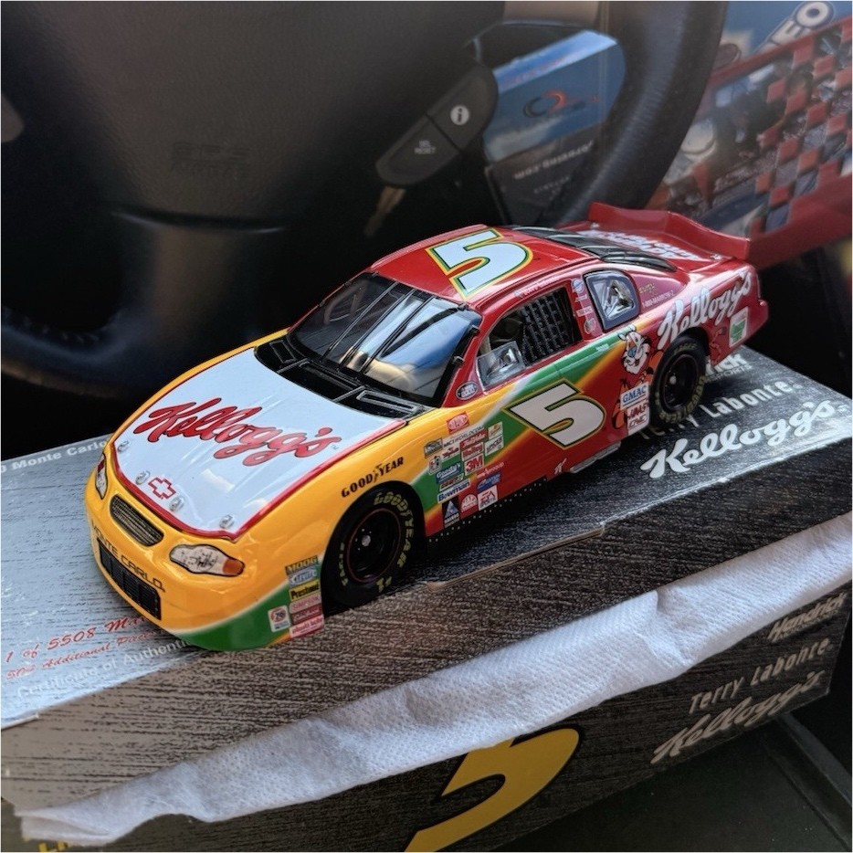 Team Caliber 1:24 Chevrolet Monte Carlo Kellogg's Terry Labonte Limited Edition