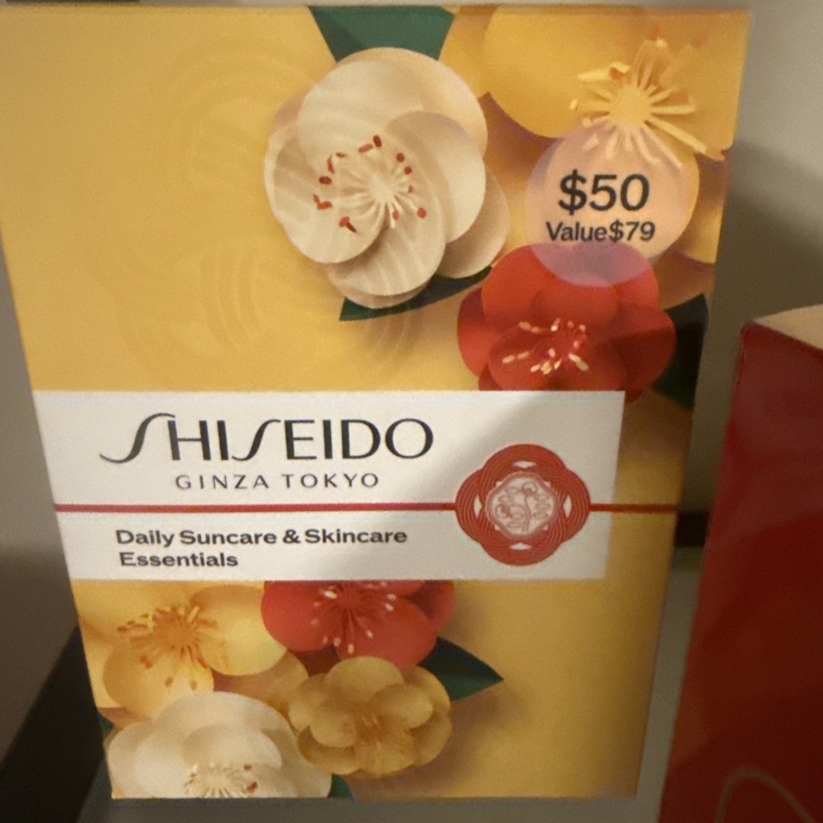 NIB Shiseido Daily Suncare & Skincare Essentials Set Urban Environment SPF 42