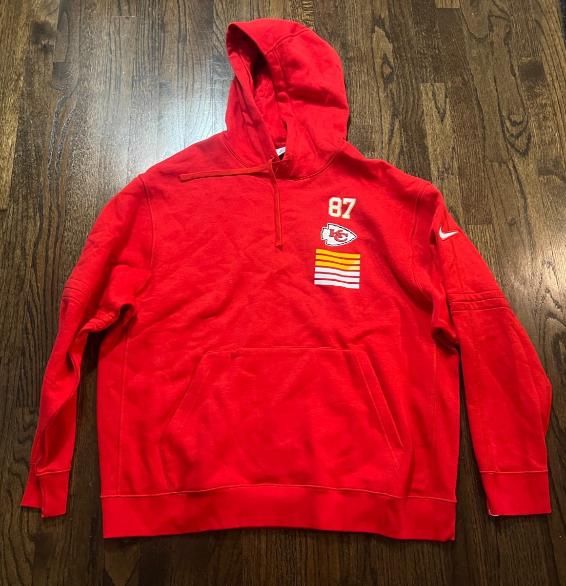 KANSAS CITY CHIEFS GAME USED ? ISSUED FOOTBALL SWEATSHIRT HOODIE TRAVIS KELCE