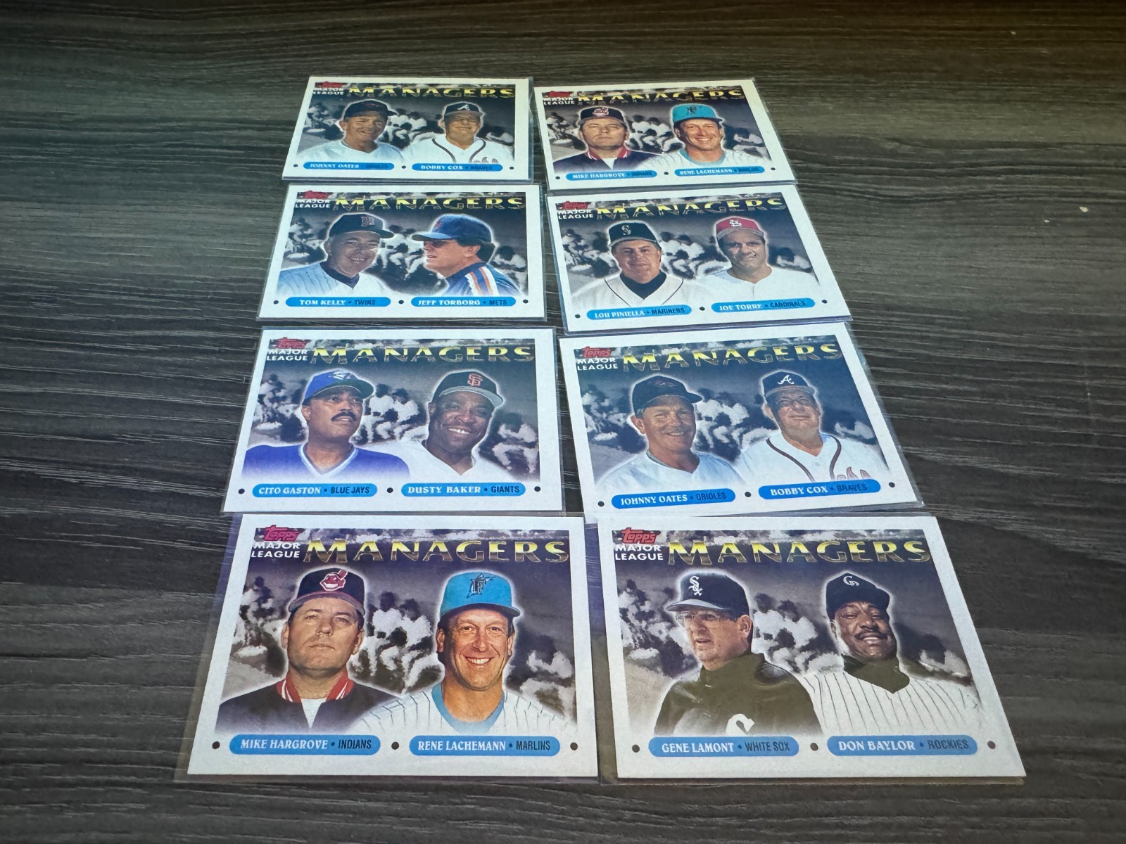 Lot of Vintage Baseball Cards(289)