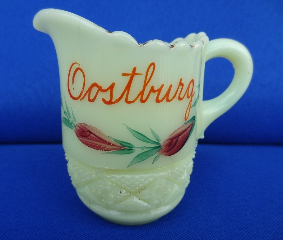 UG Uranium HEISEY Custard Glass Creamer - Souvenir OOSTBURG Wisconsin Wis WI