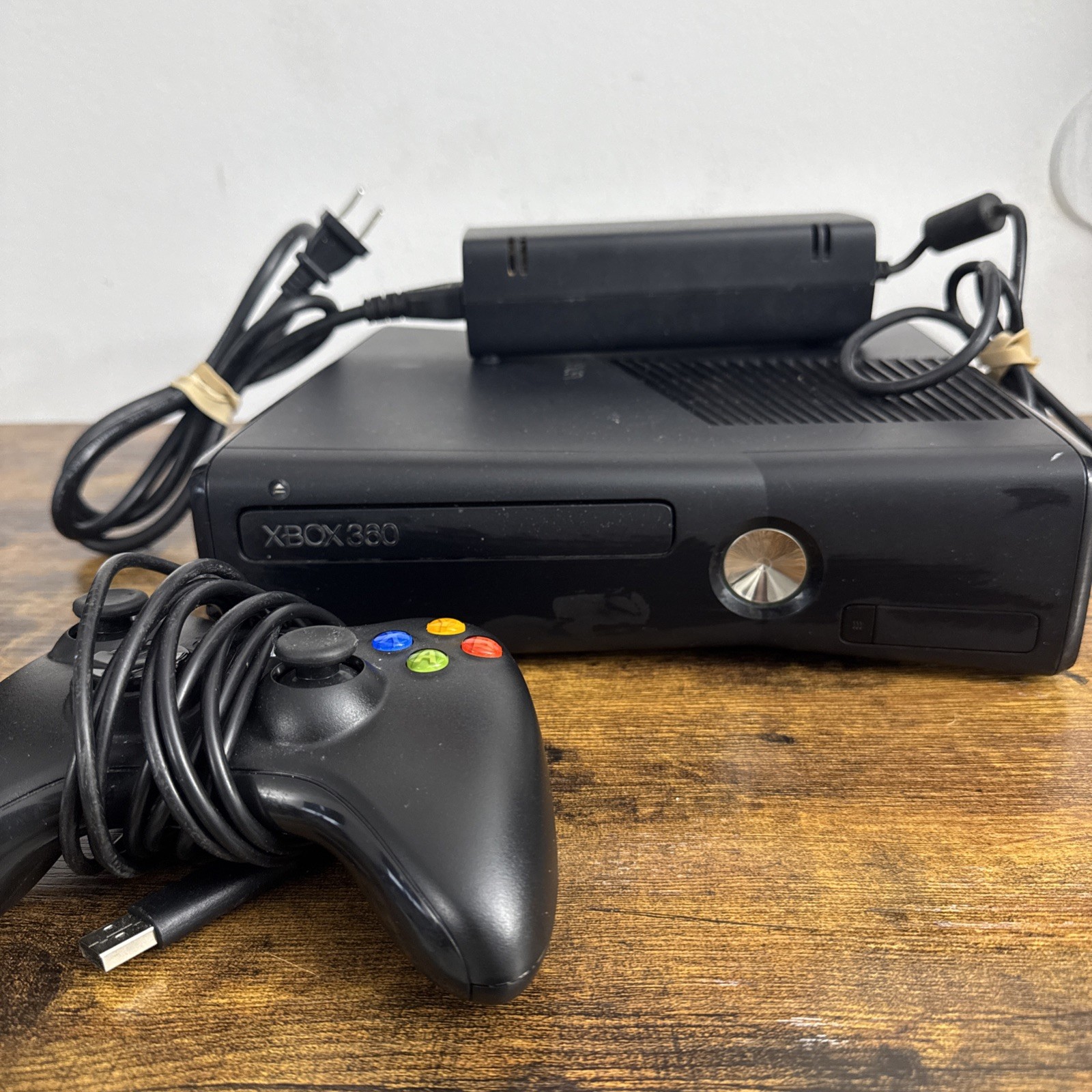 Microsoft Xbox 360 S Slim 1439 120GB Console with Non OEM Joy and Wires Tested