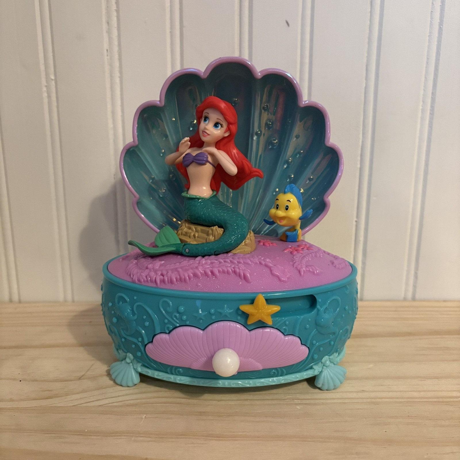 Disney Princess Ariel Pearl Jewelry Music Box Little Mermaid 30th Anniversary