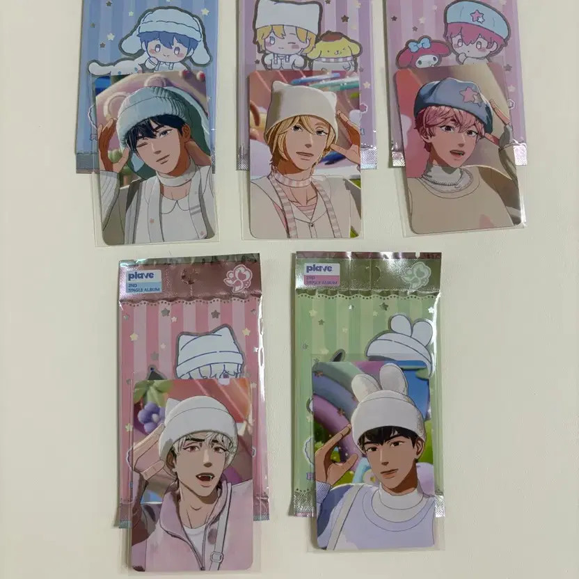 Play V PV Members' Photo Cards + Album, New