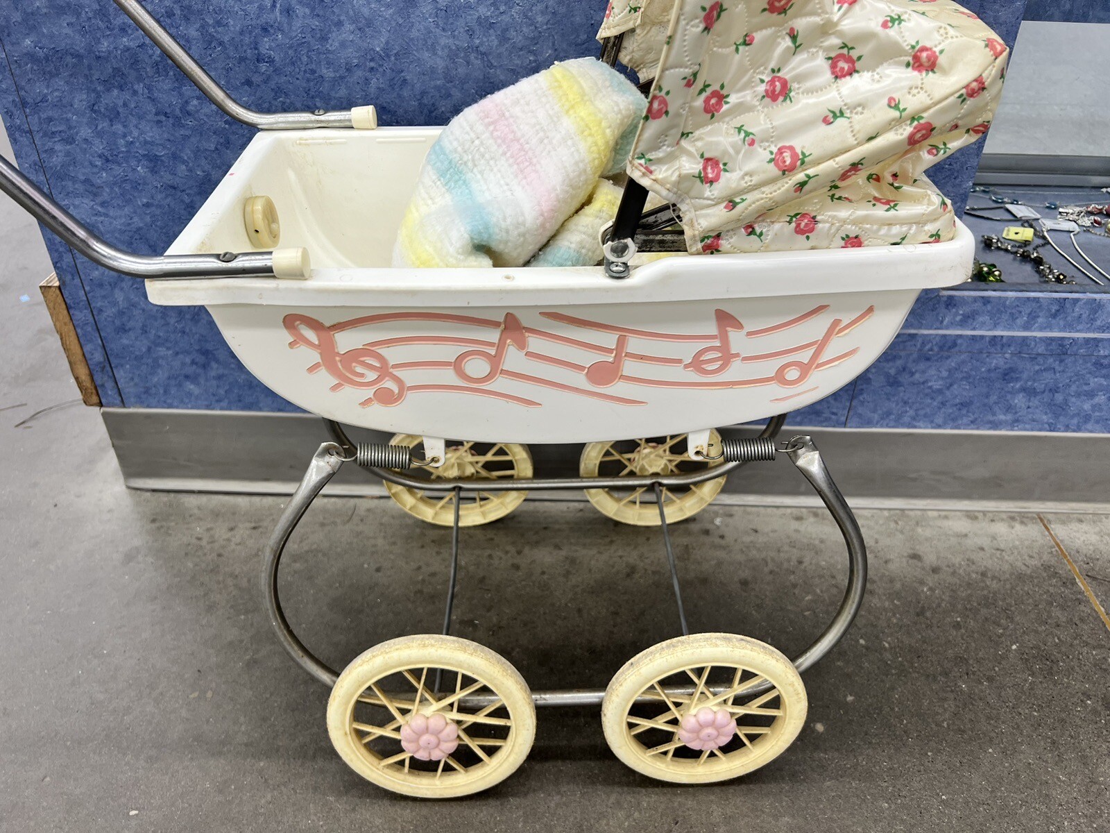 Vintage Antique Baby Doll Pram Carriage